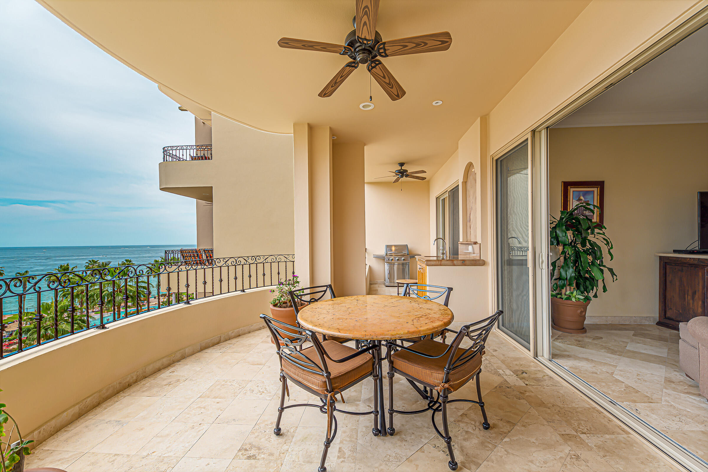 Villa La Estancia 3608-1