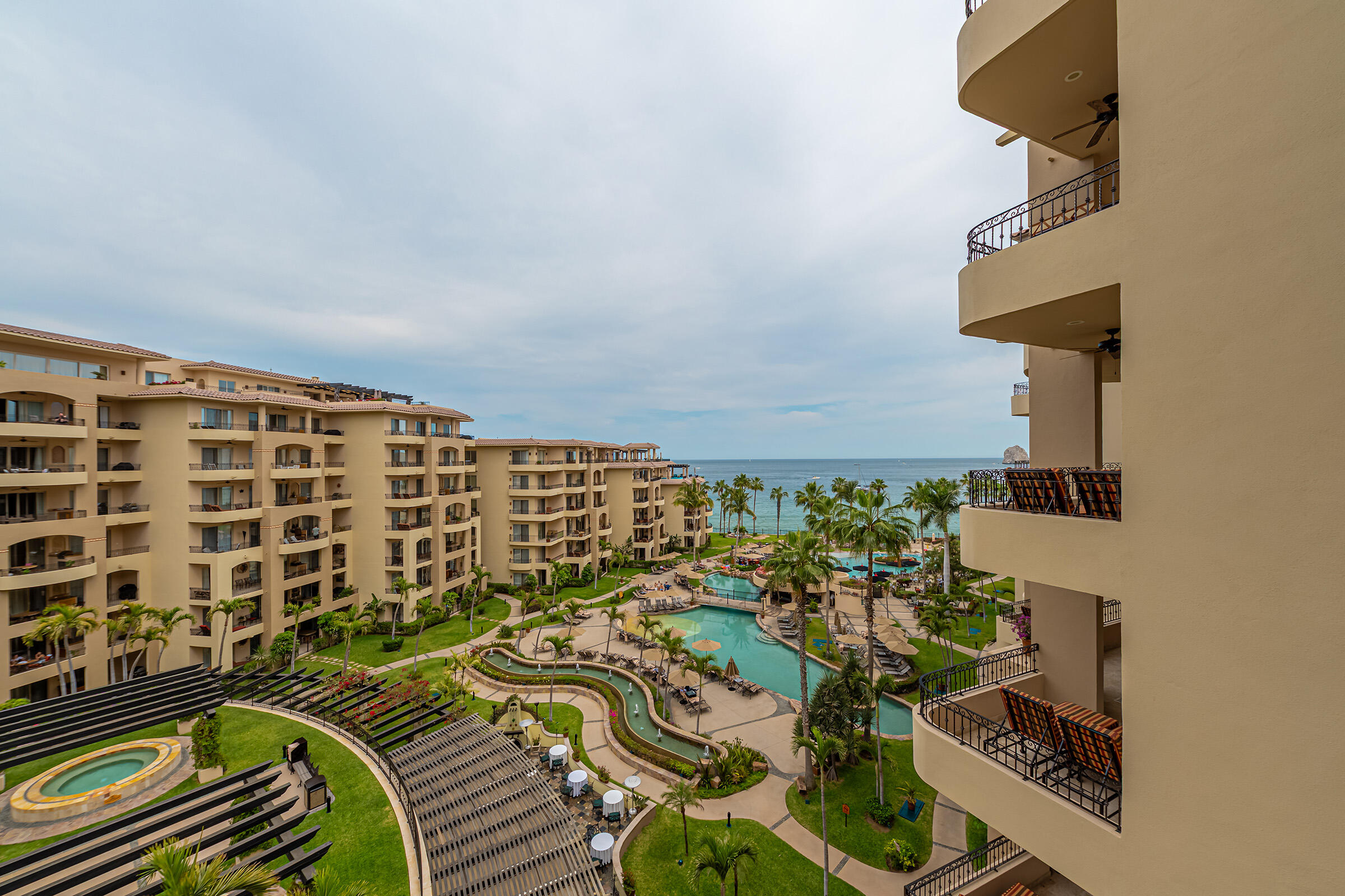 Villa La Estancia 3608-1