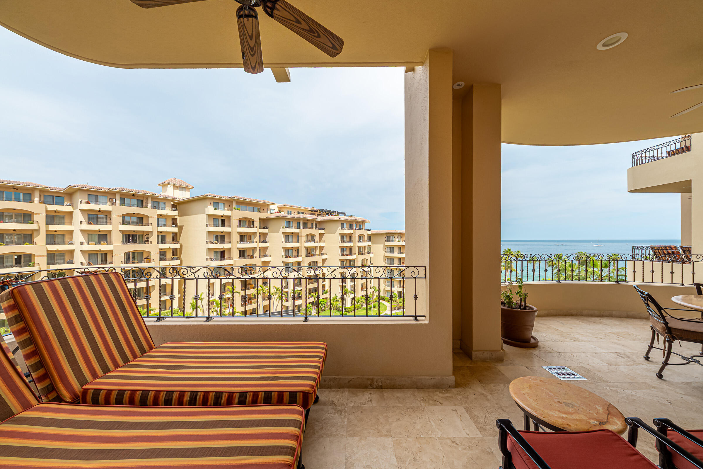 Villa La Estancia 3608-1