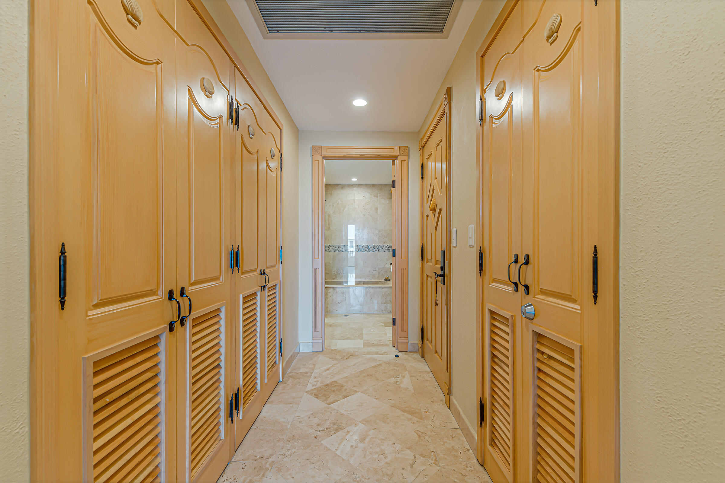 Villa La Estancia 3608-1