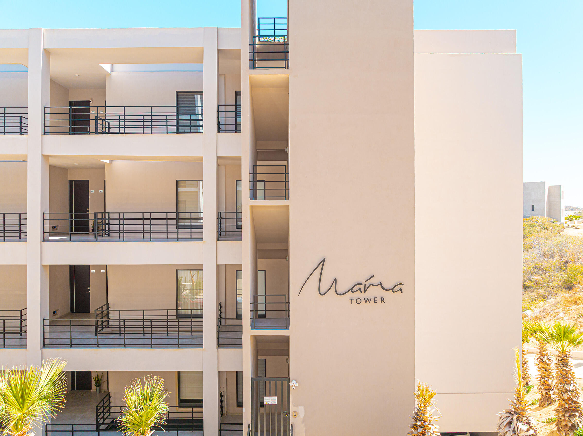 Maria Condo 103
