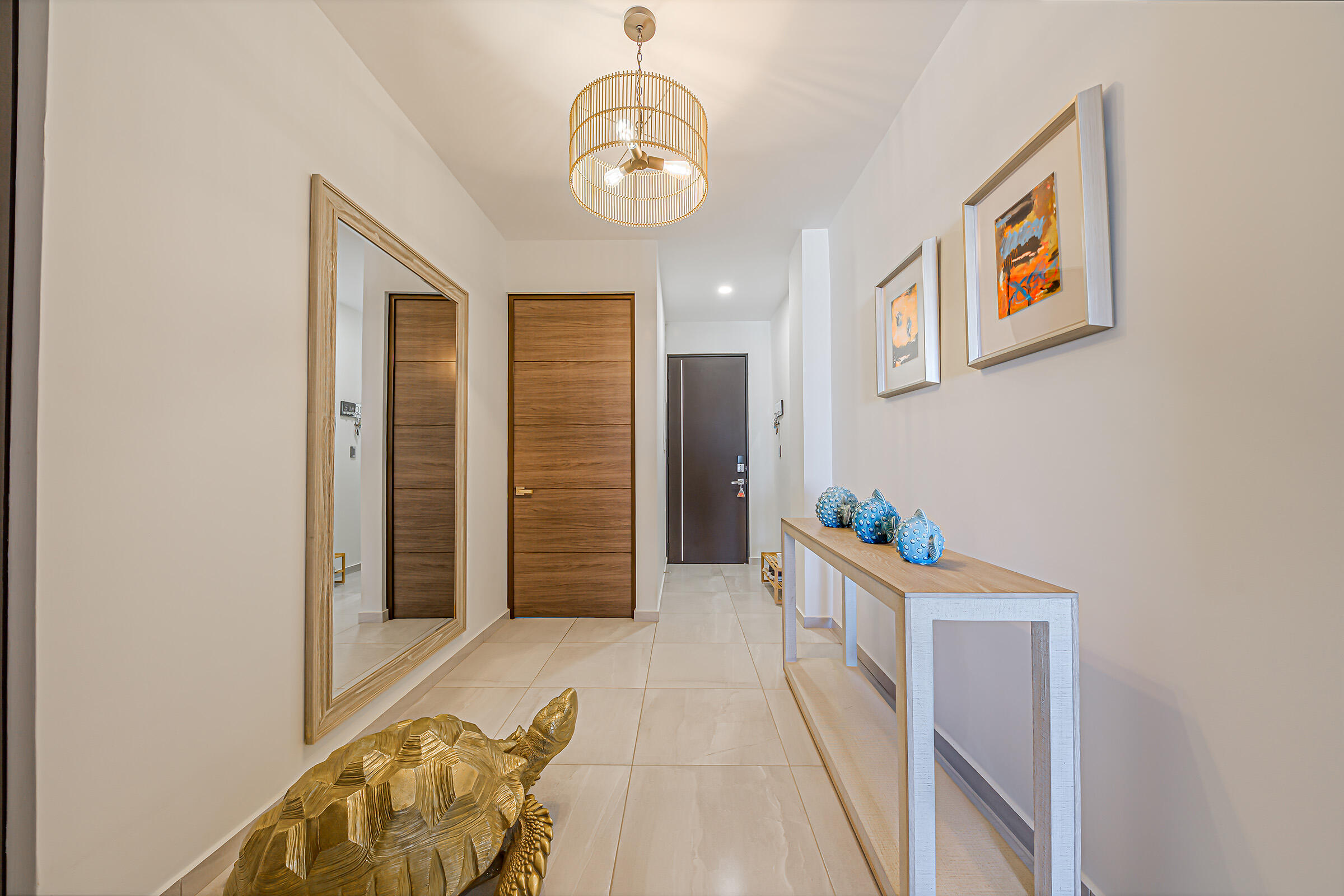 Maria Condo 103