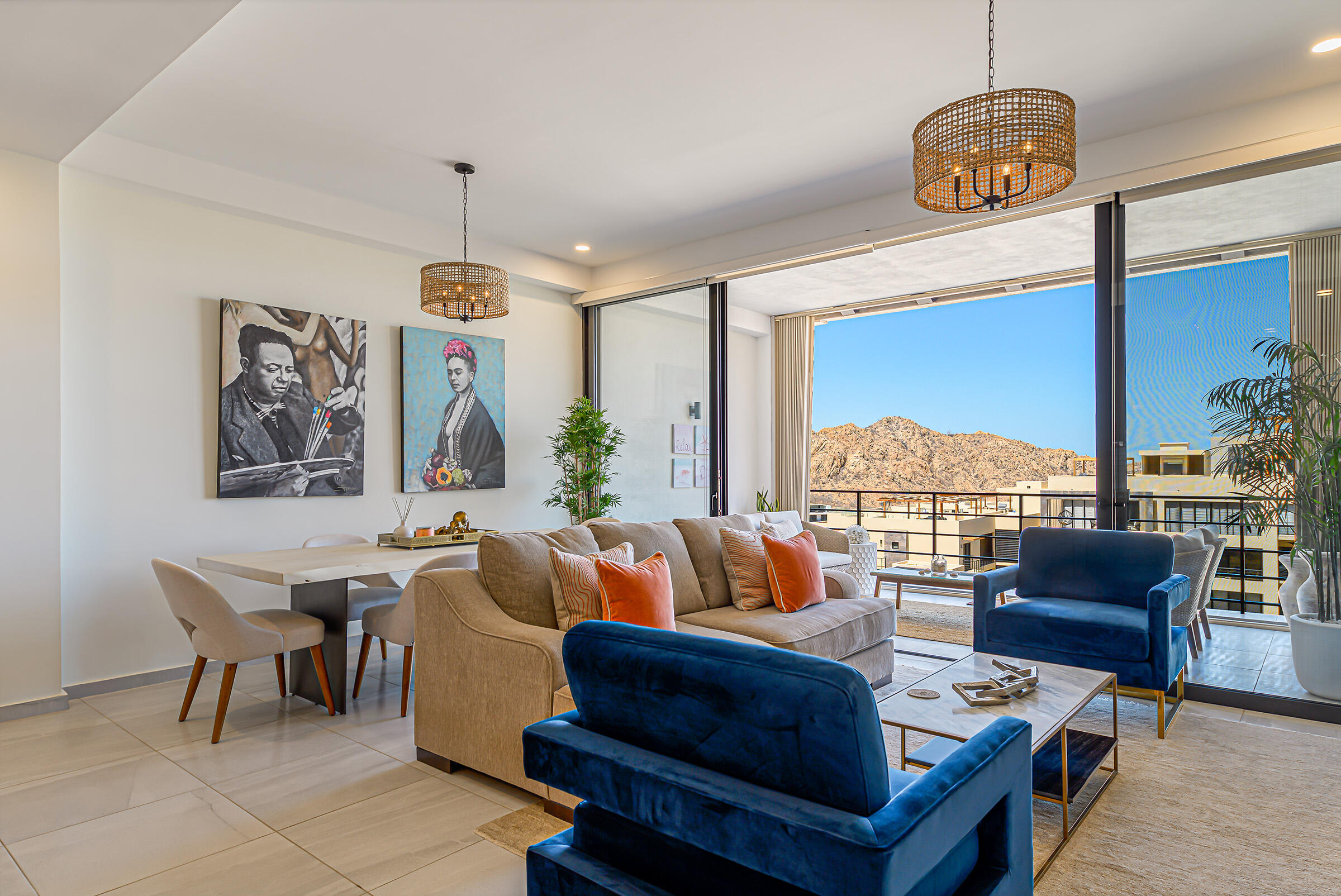 Maria Condo 103