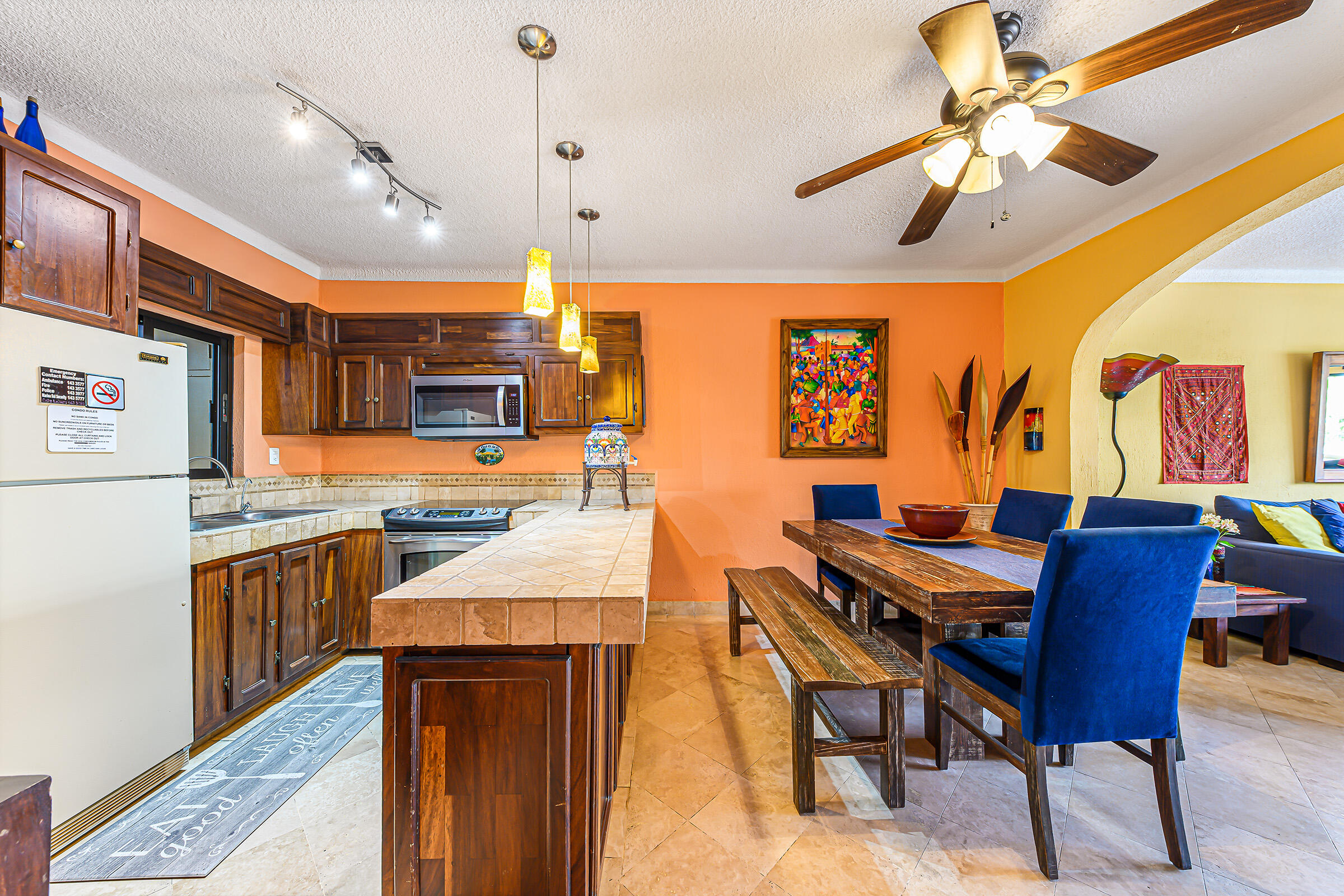 P.º De La Marina, Marina Sol