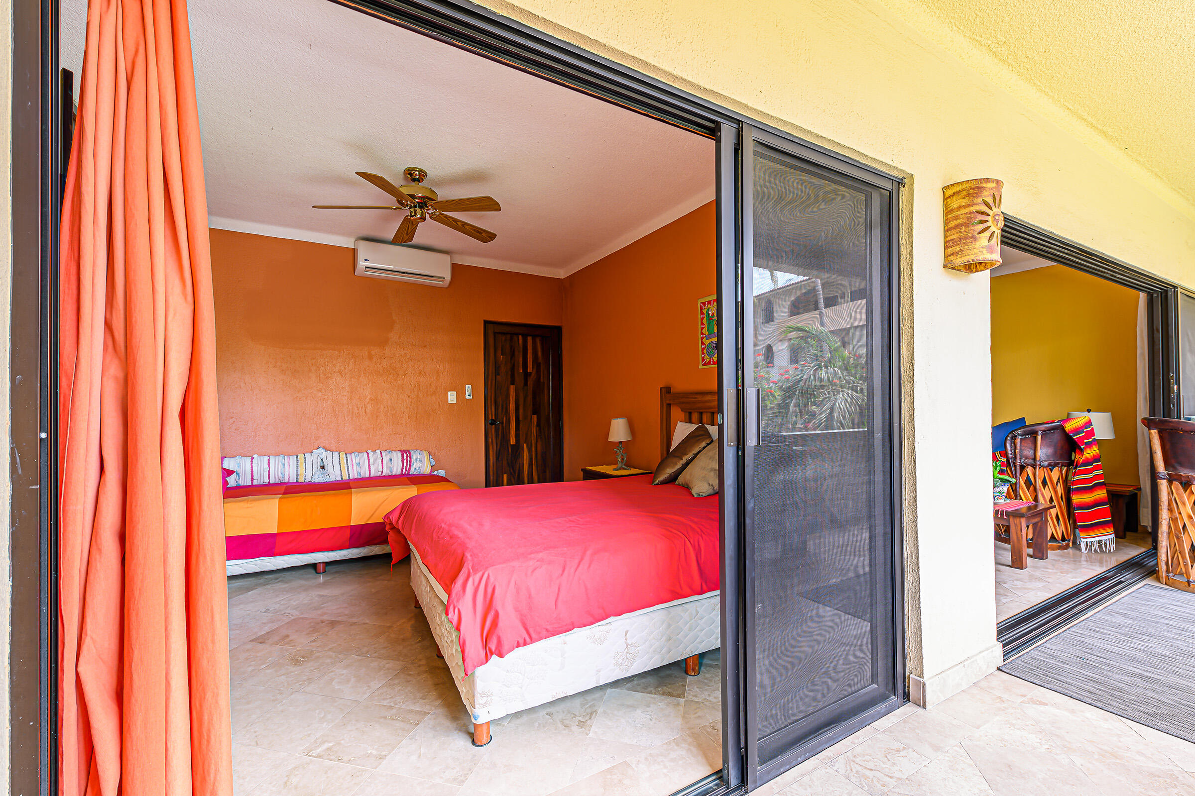 P.º De La Marina, Marina Sol