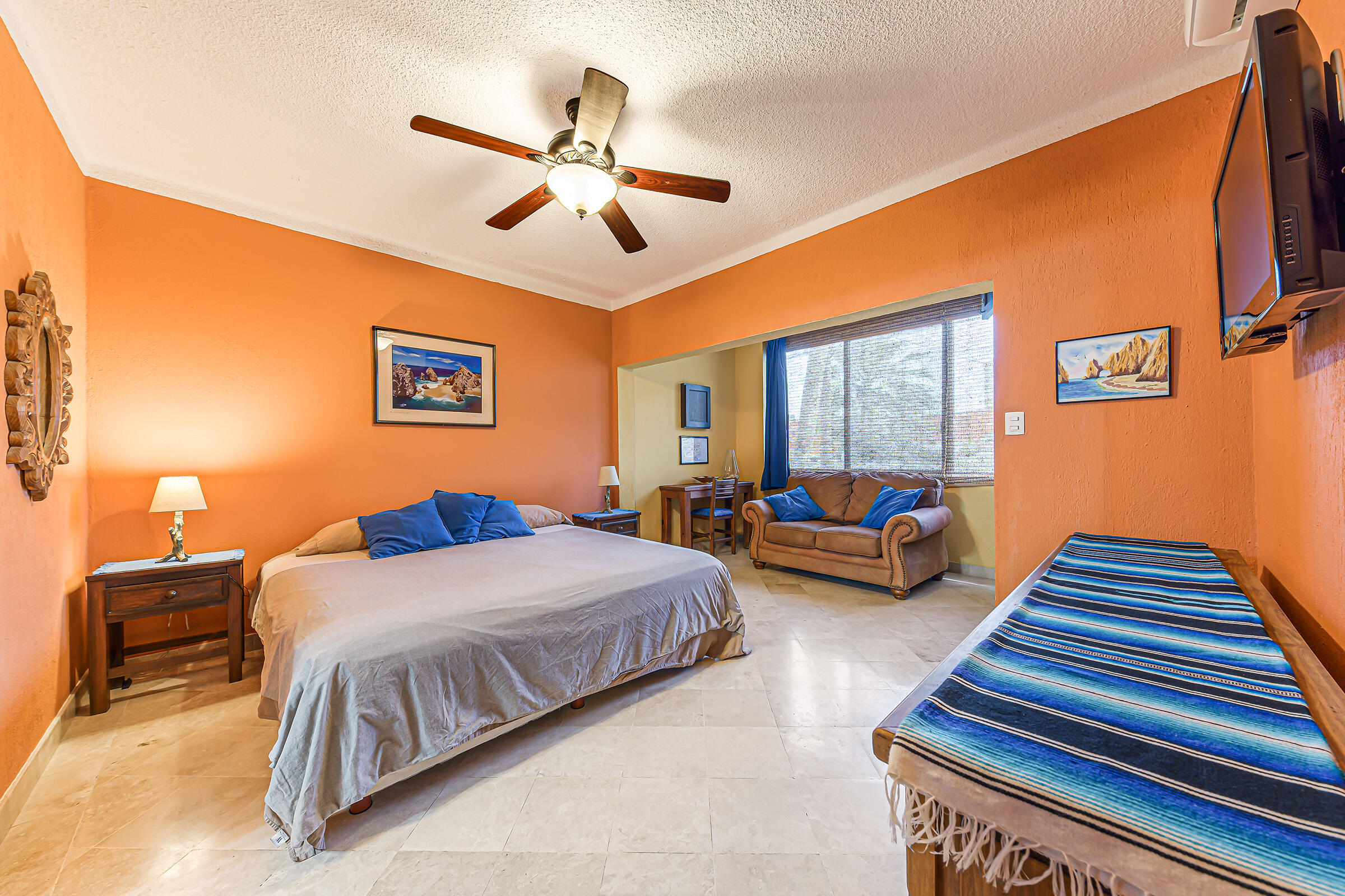 P.º De La Marina, Marina Sol