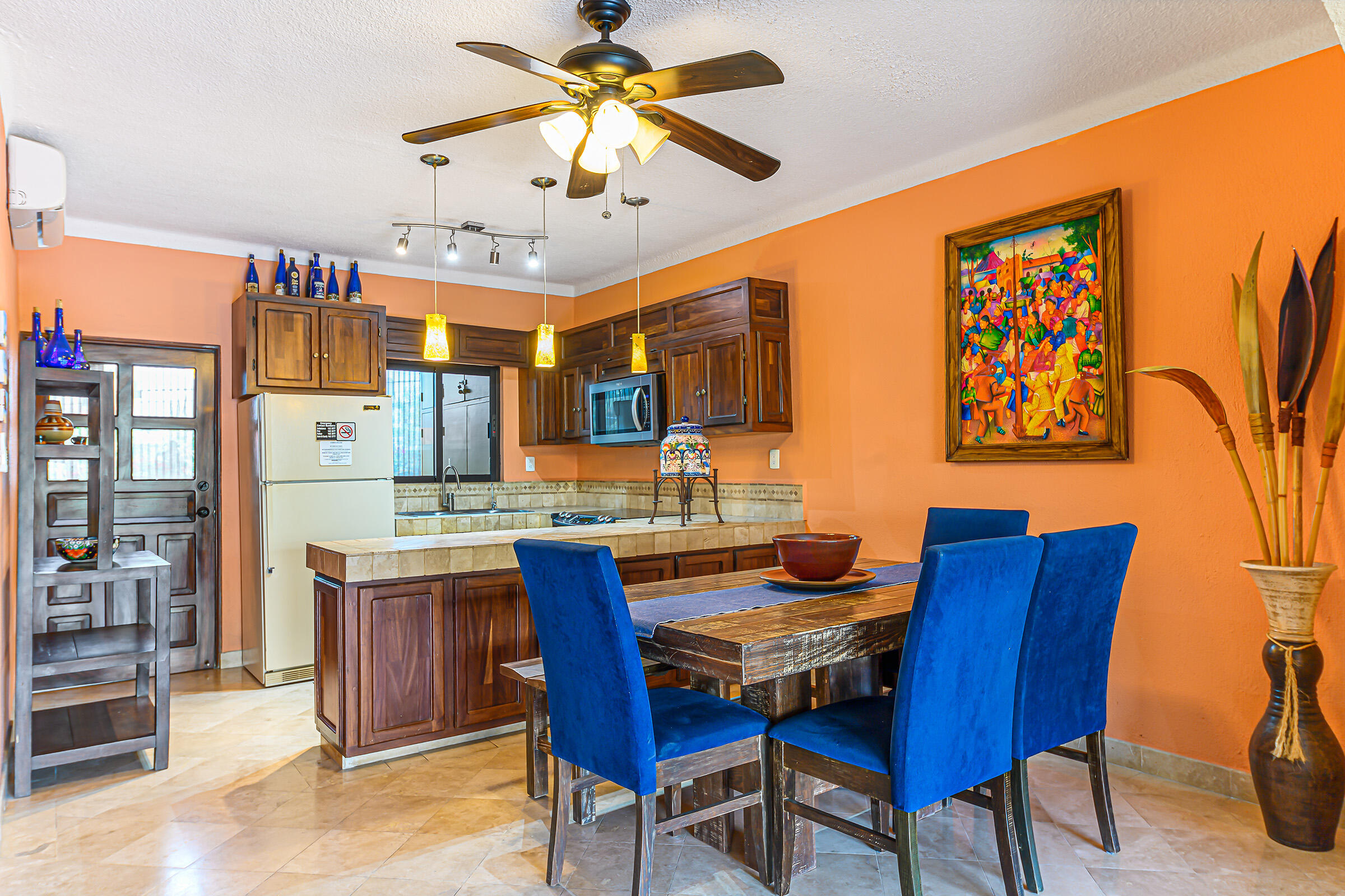 P.º De La Marina, Marina Sol