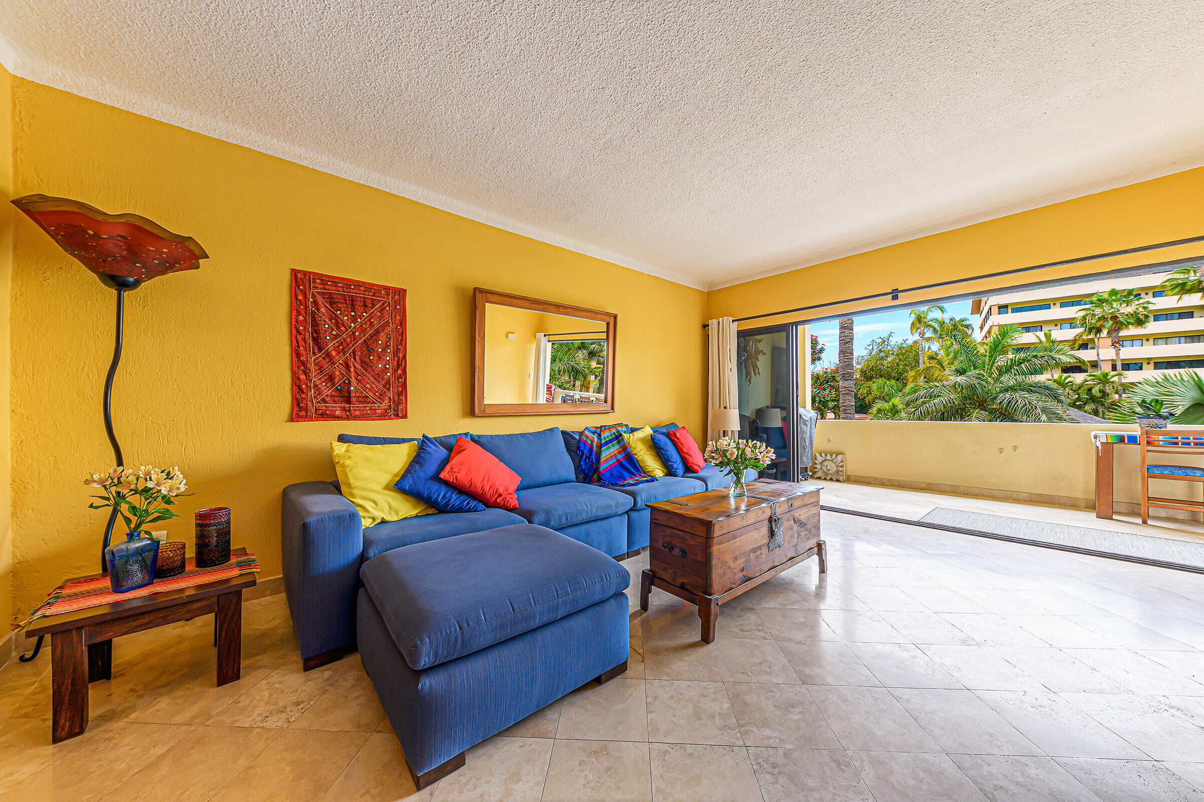 P.º De La Marina, Marina Sol