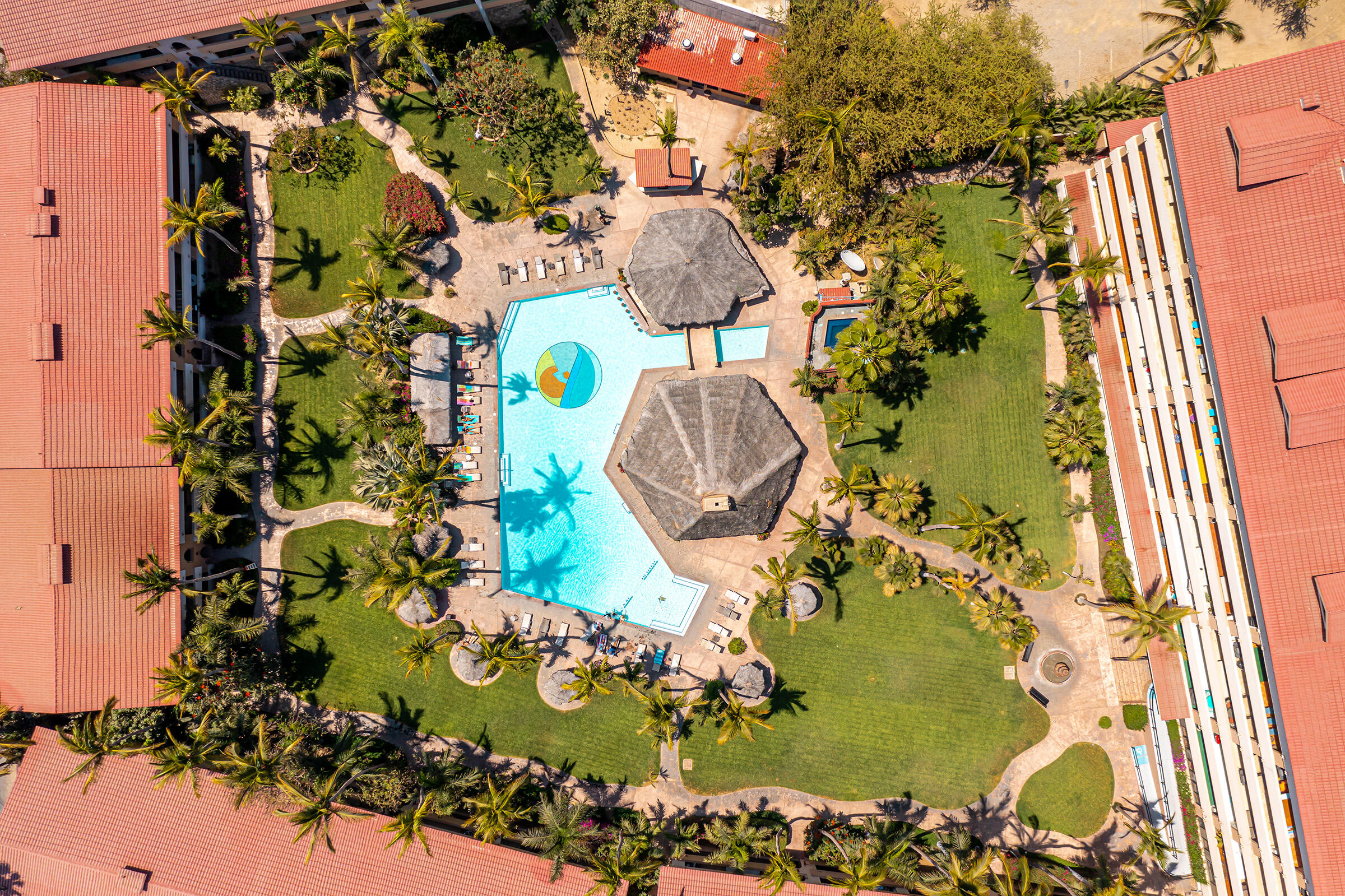 P.º De La Marina, Marina Sol