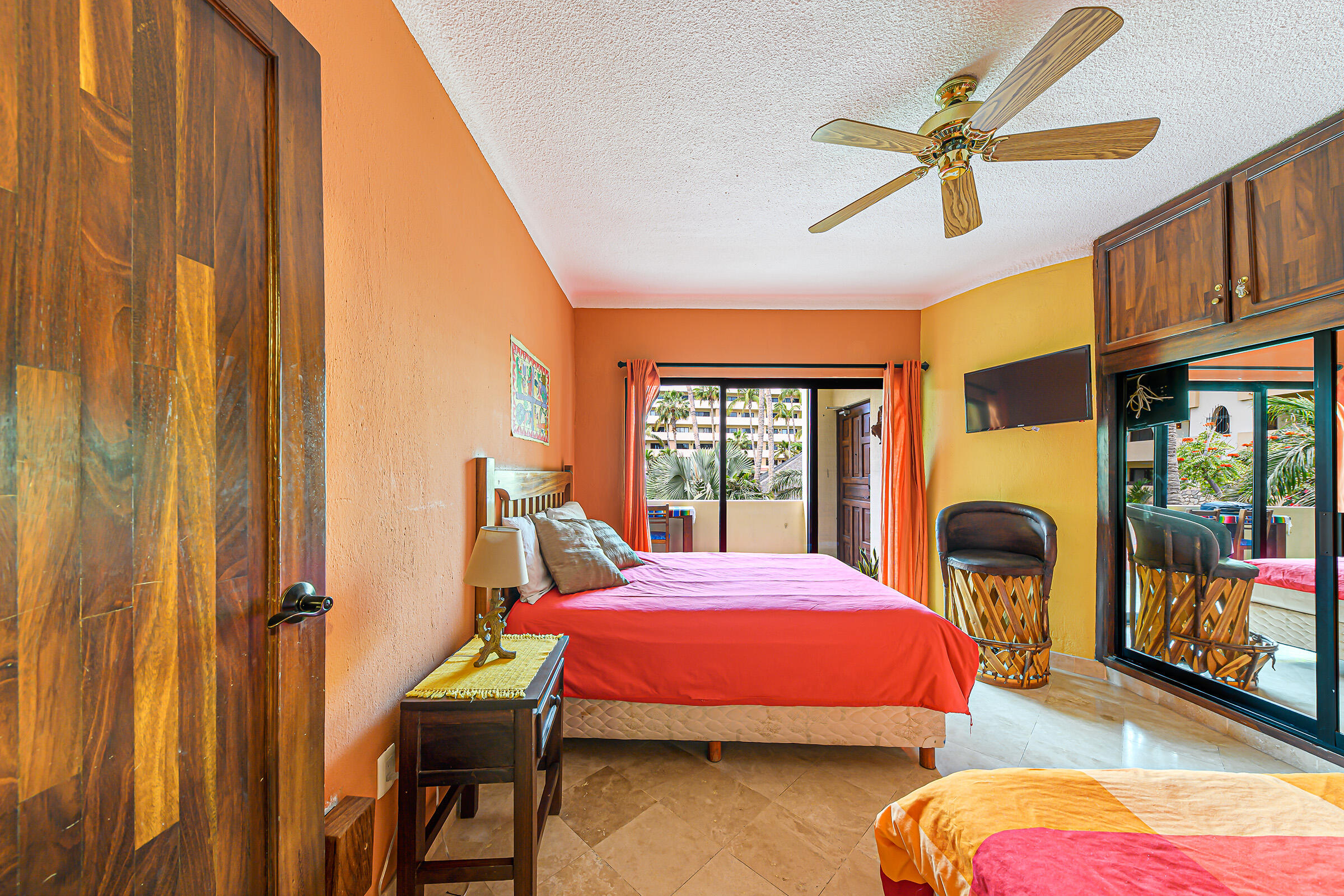 P.º De La Marina, Marina Sol