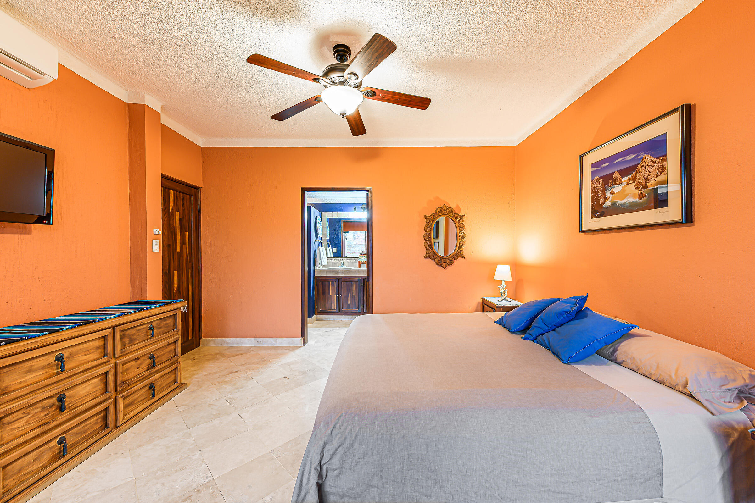 P.º De La Marina, Marina Sol