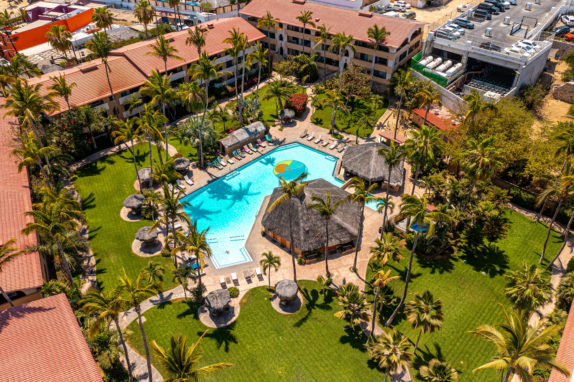 P.º De La Marina, Marina Sol