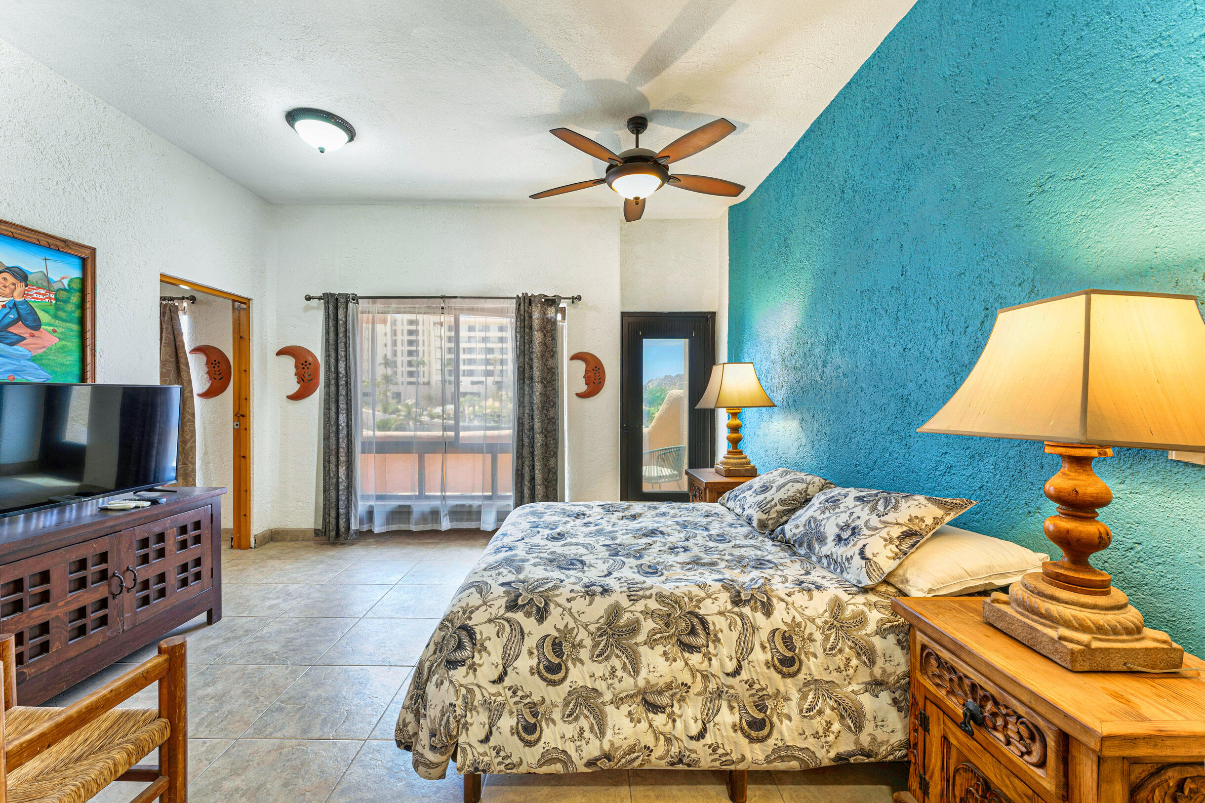 Paseo de la Marina, Marina Cabo Plaza