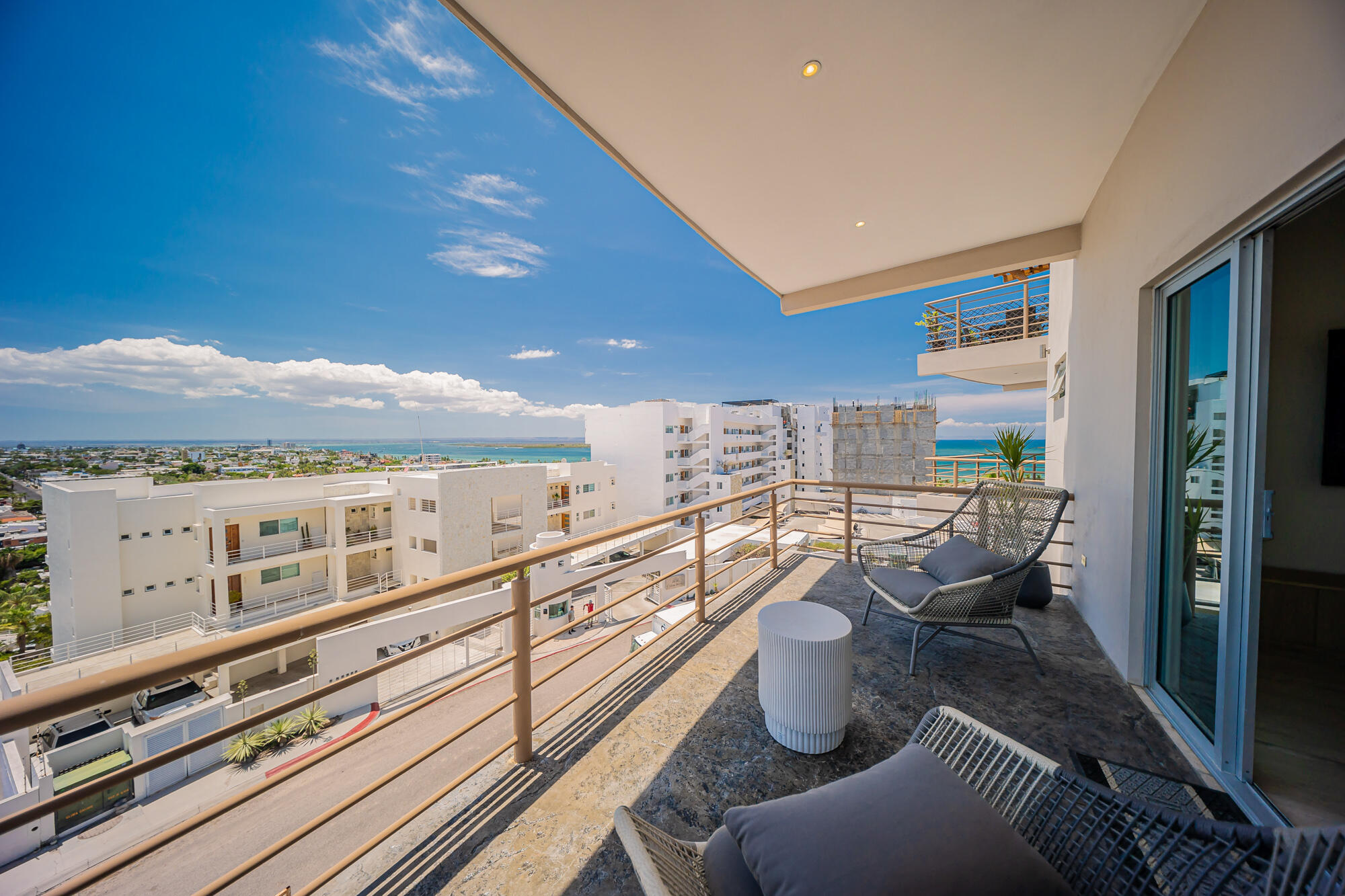 Vista Marina 301
