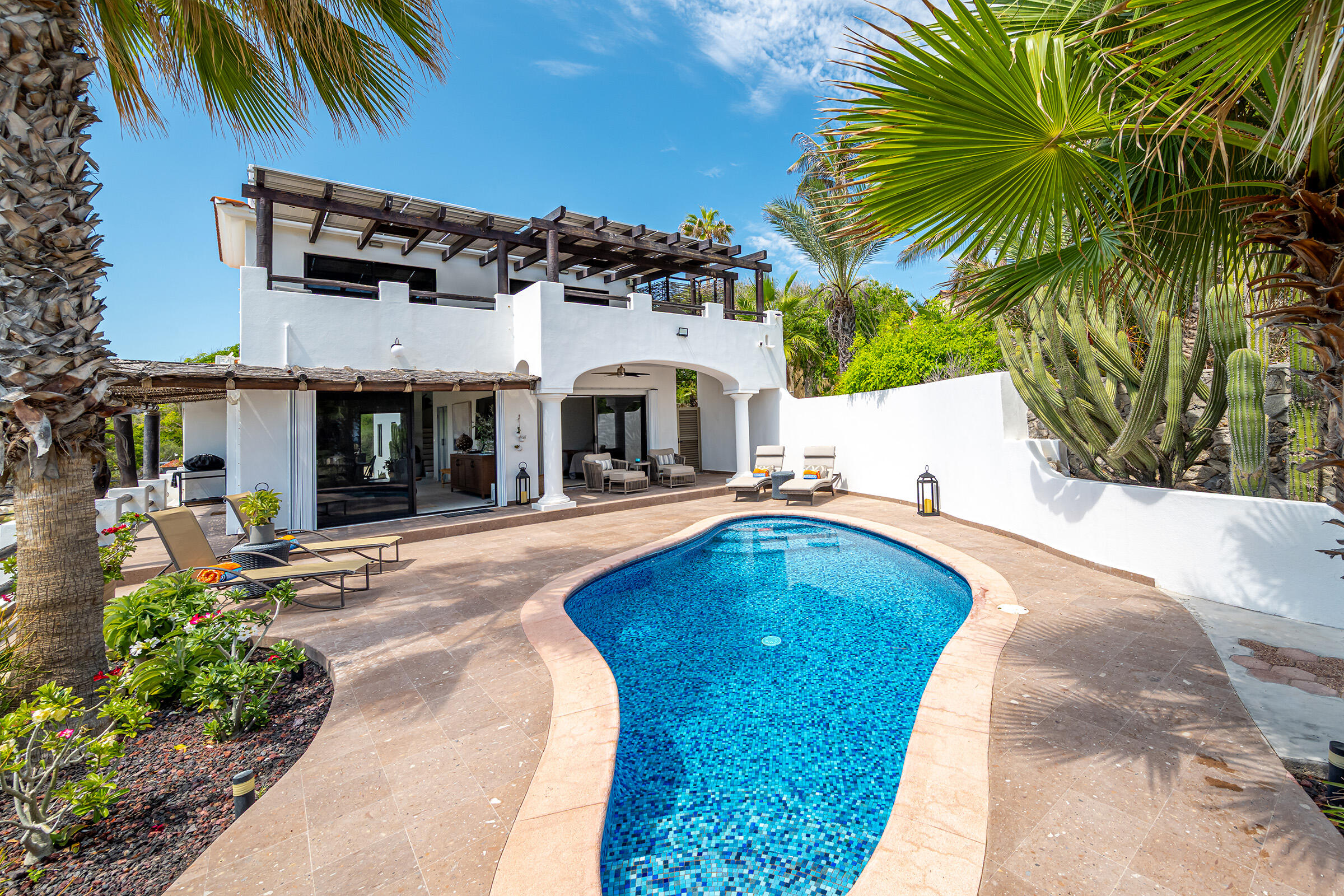 Camino Costero, Casa Portofino