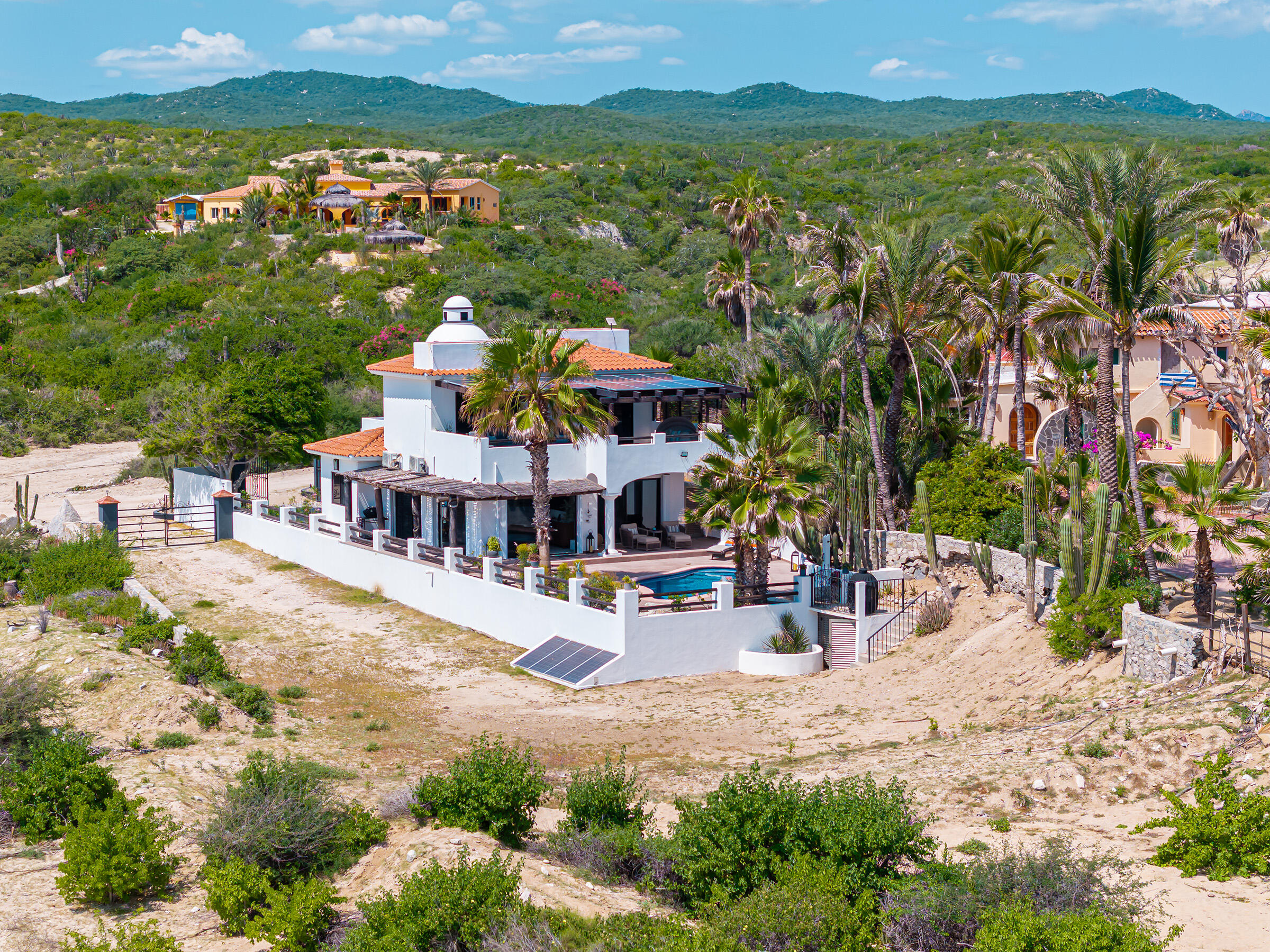 Camino Costero, Casa Portofino