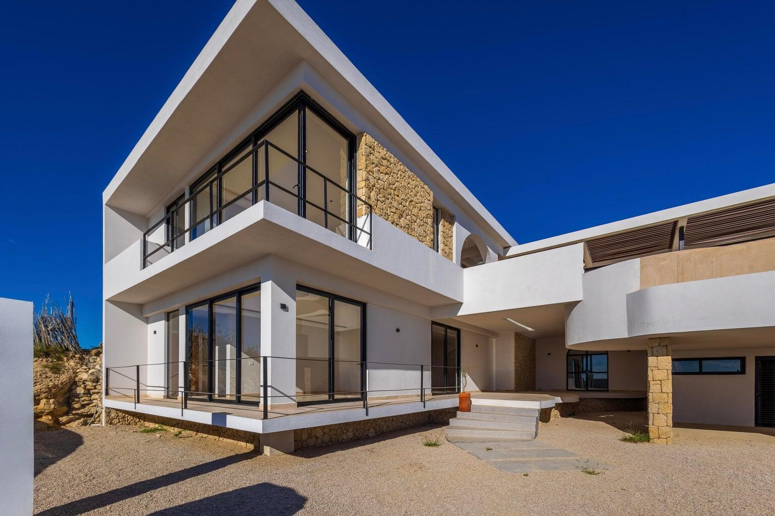 Lot 80 - Laguna Hills, Casa Piedra Sol