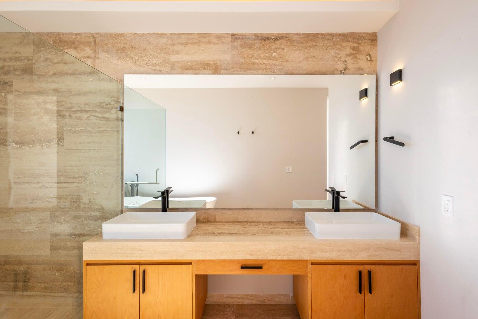 Lot 80 - Laguna Hills, Casa Piedra Sol