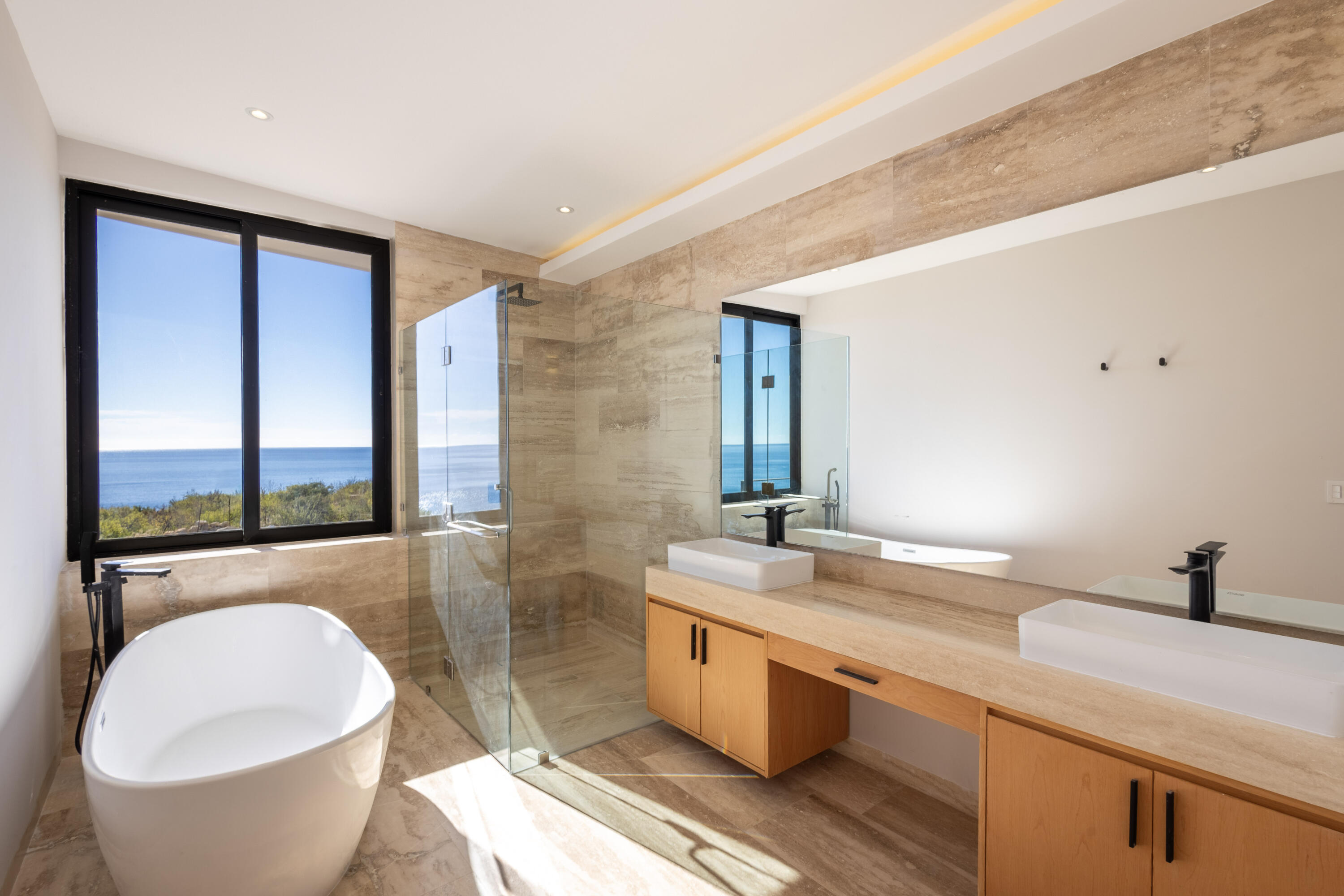 Lot 80 - Laguna Hills, Casa Piedra Sol