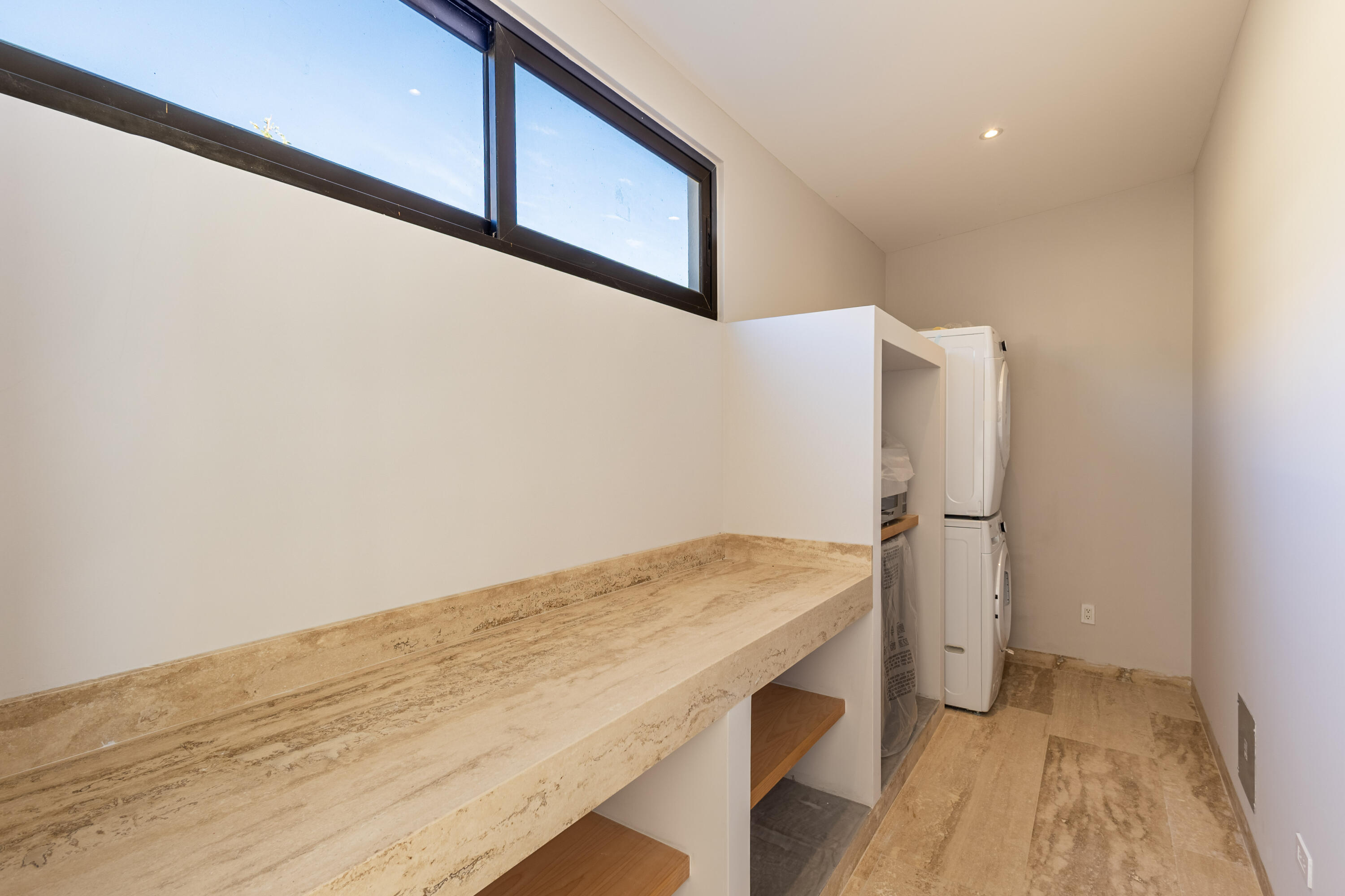 Lot 80 - Laguna Hills, Casa Piedra Sol