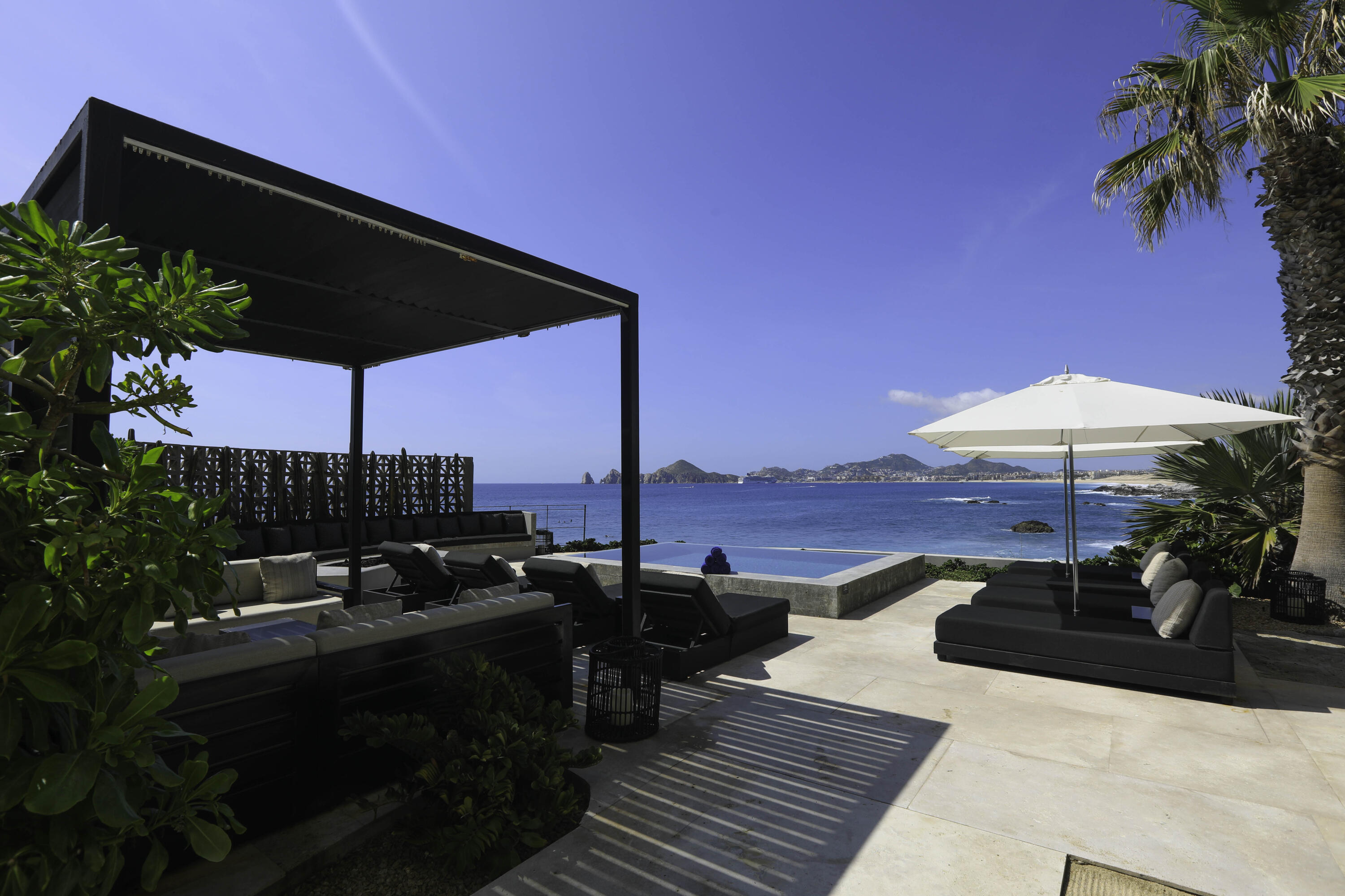 The Cape Residences, Surfer Residence