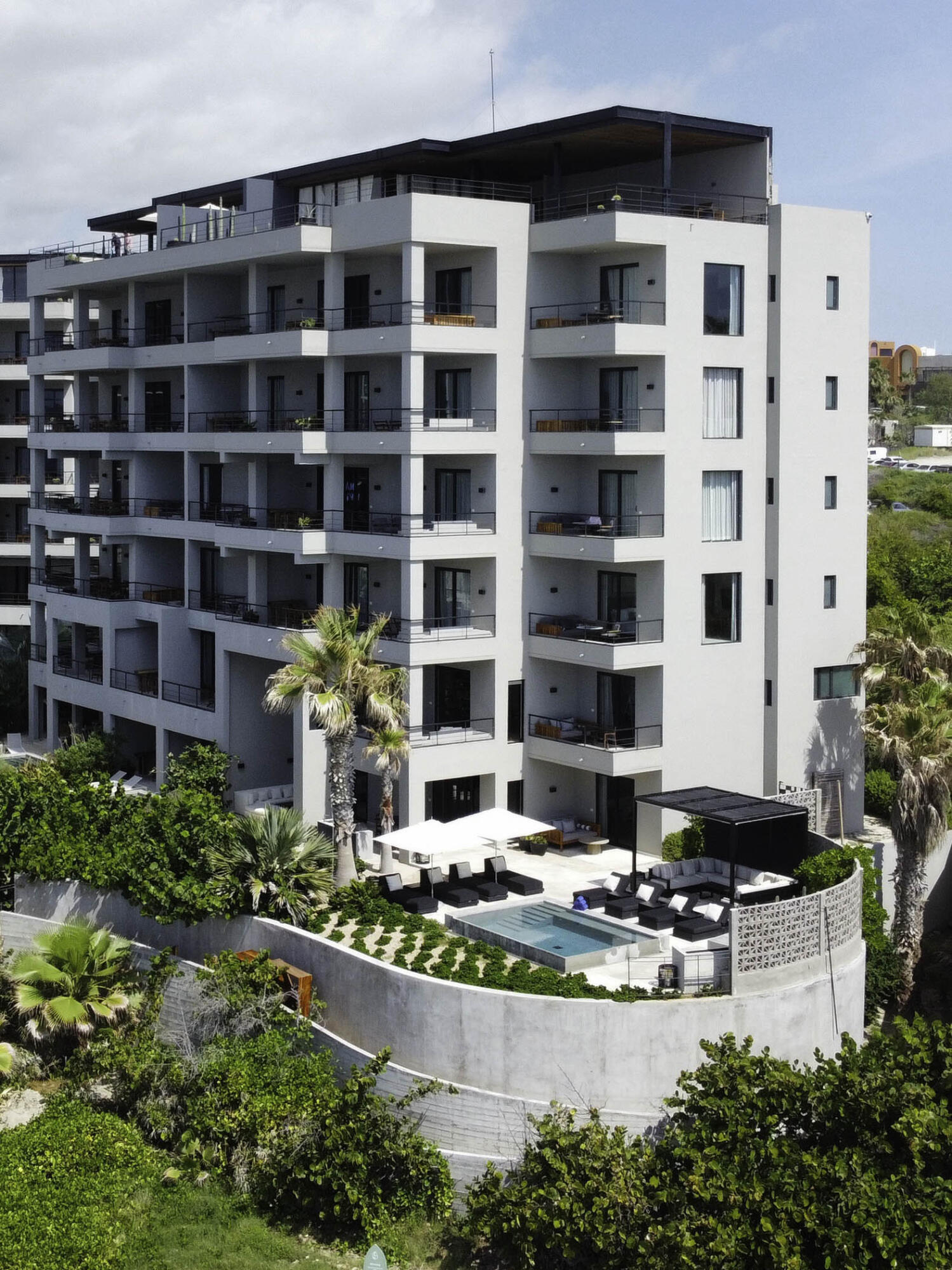 The Cape Residences, Surfer Residence