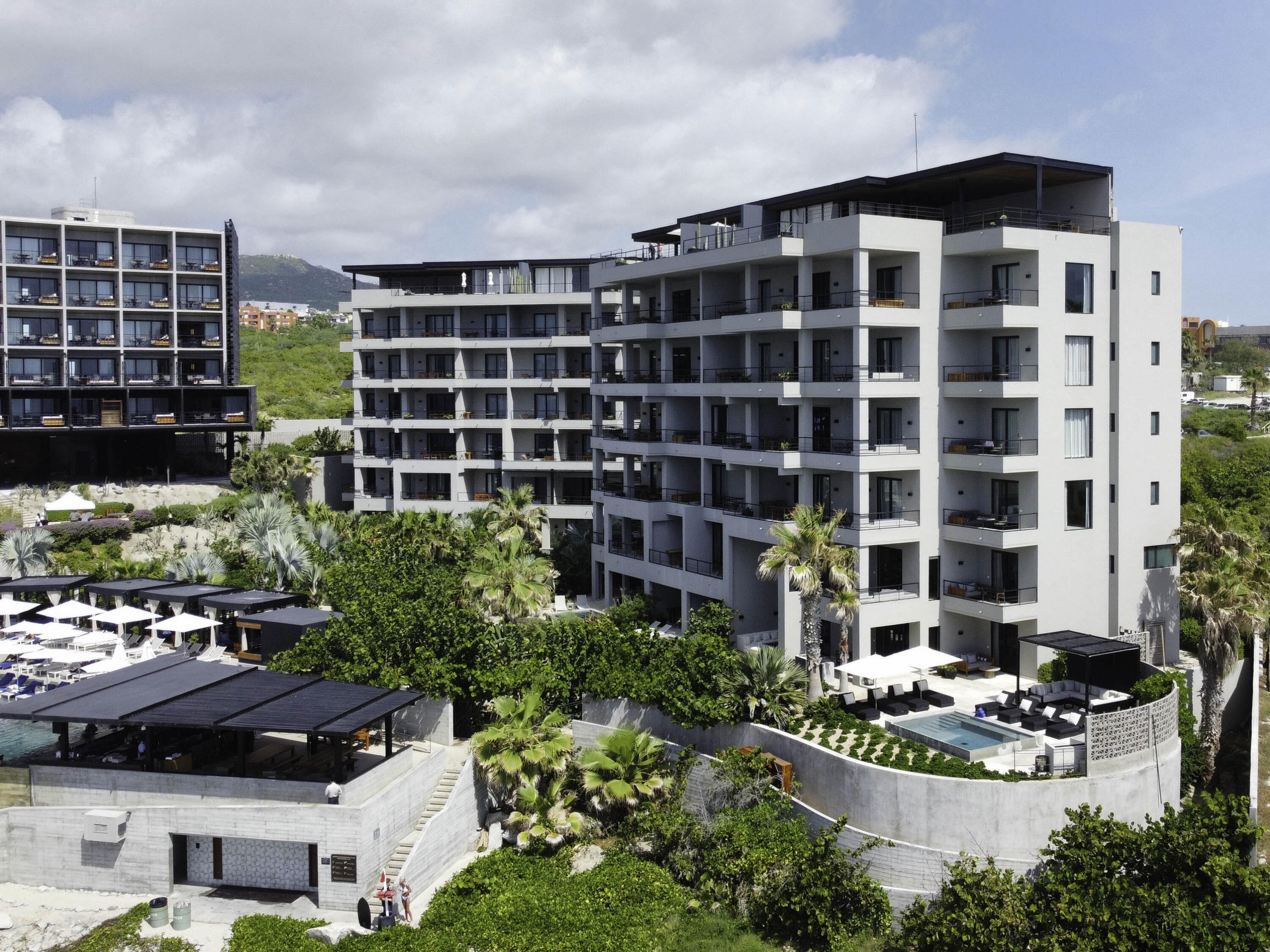 The Cape Residences, Surfer Residence