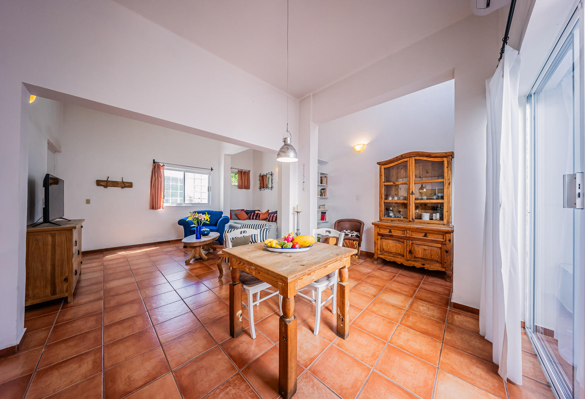 1010 Guillermo Prieto, Casa La Coruja