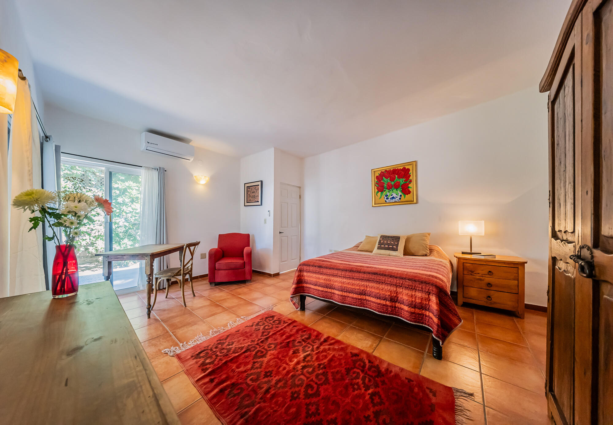 1010 Guillermo Prieto, Casa La Coruja