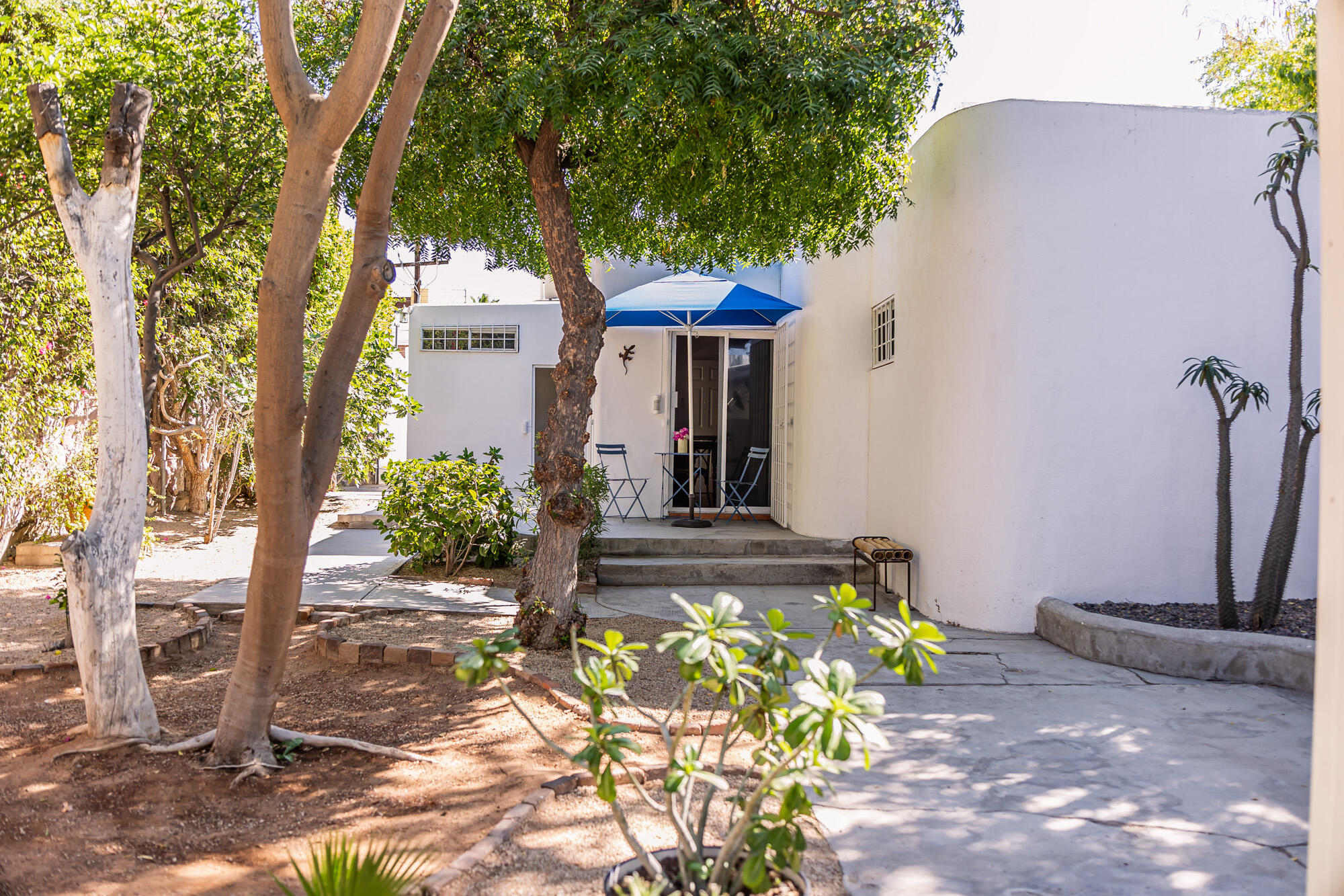 1010 Guillermo Prieto, Casa La Coruja