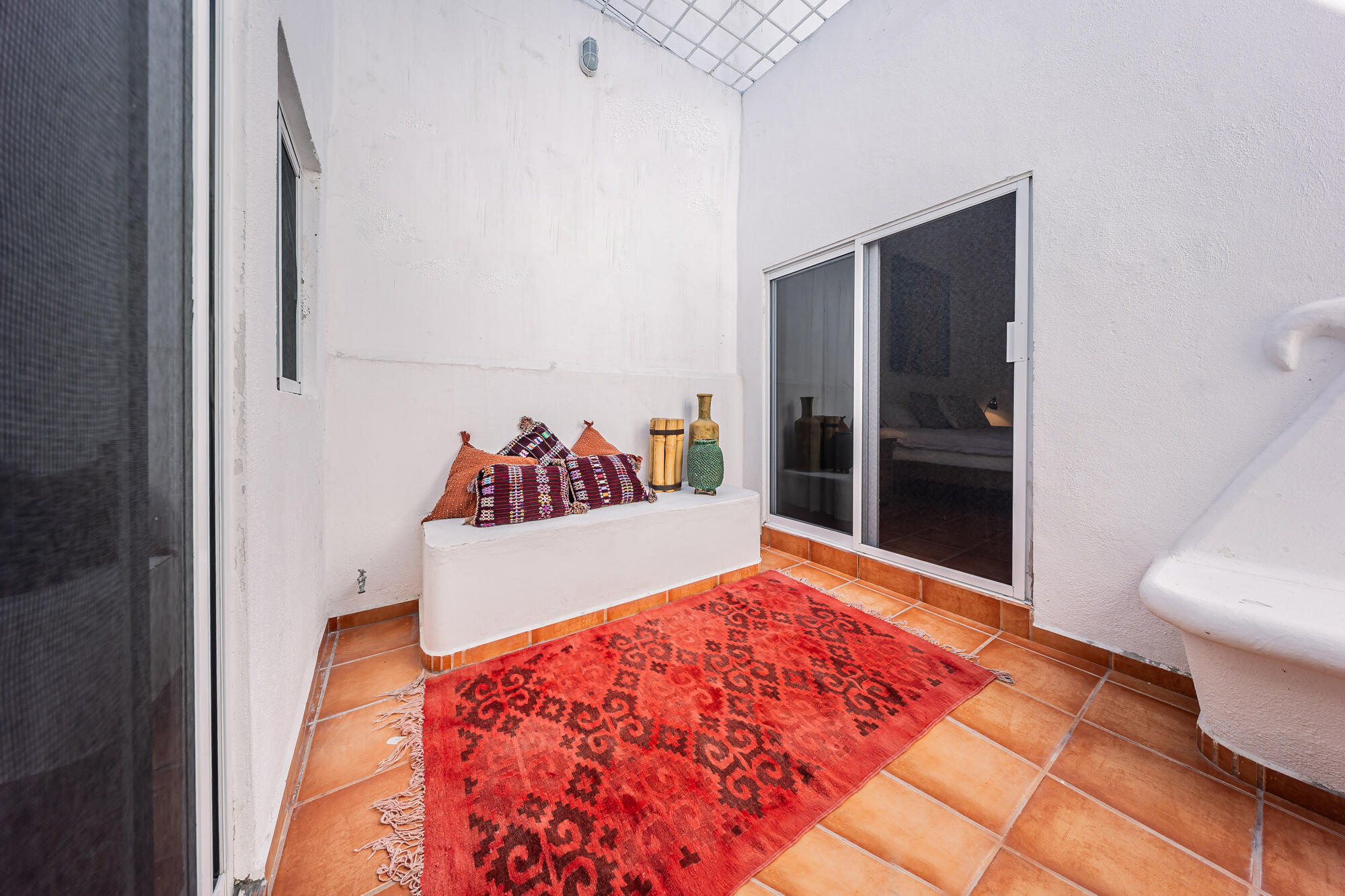 1010 Guillermo Prieto, Casa La Coruja