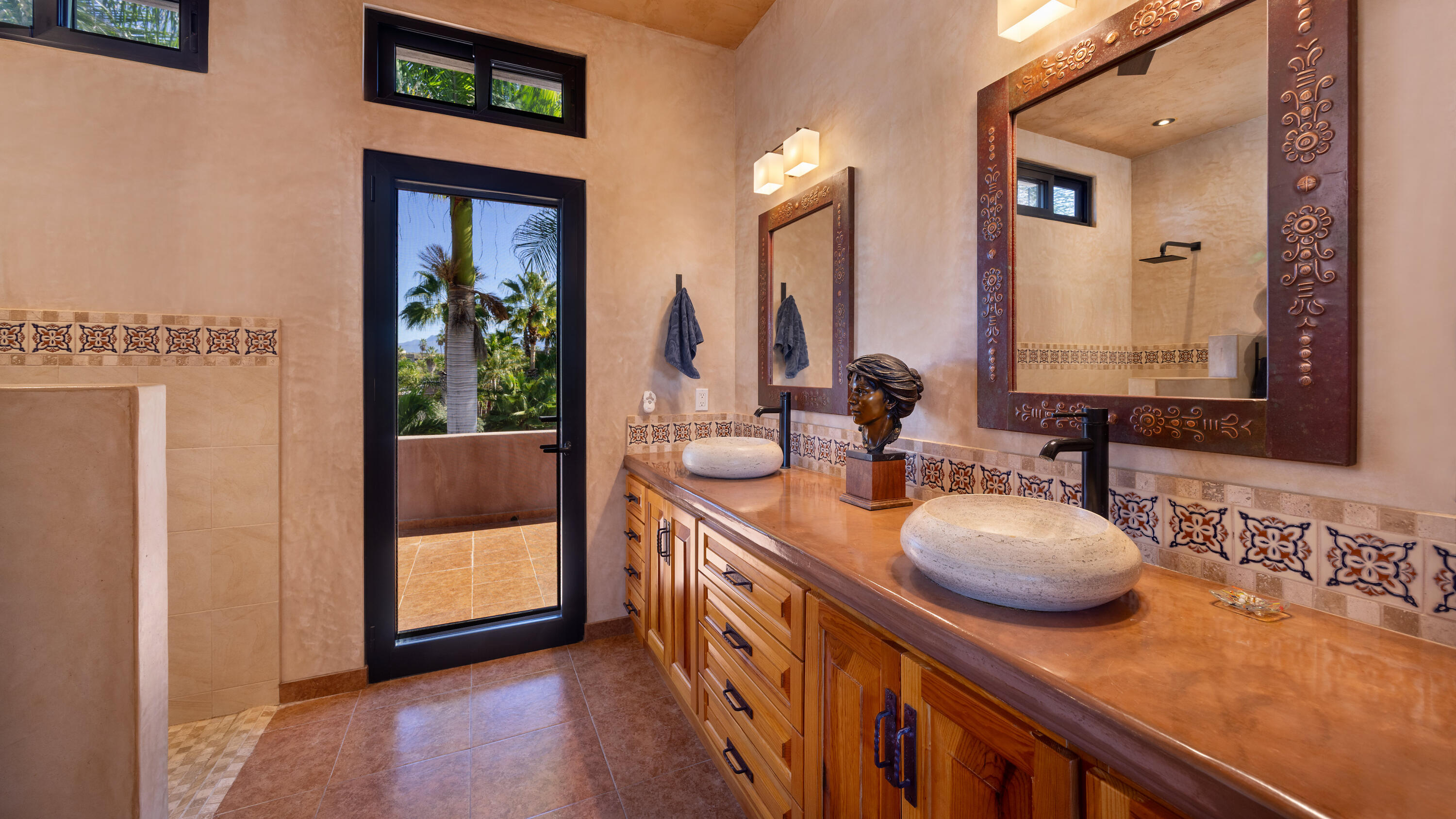 Los Jardines, Hacienda Los Olivos