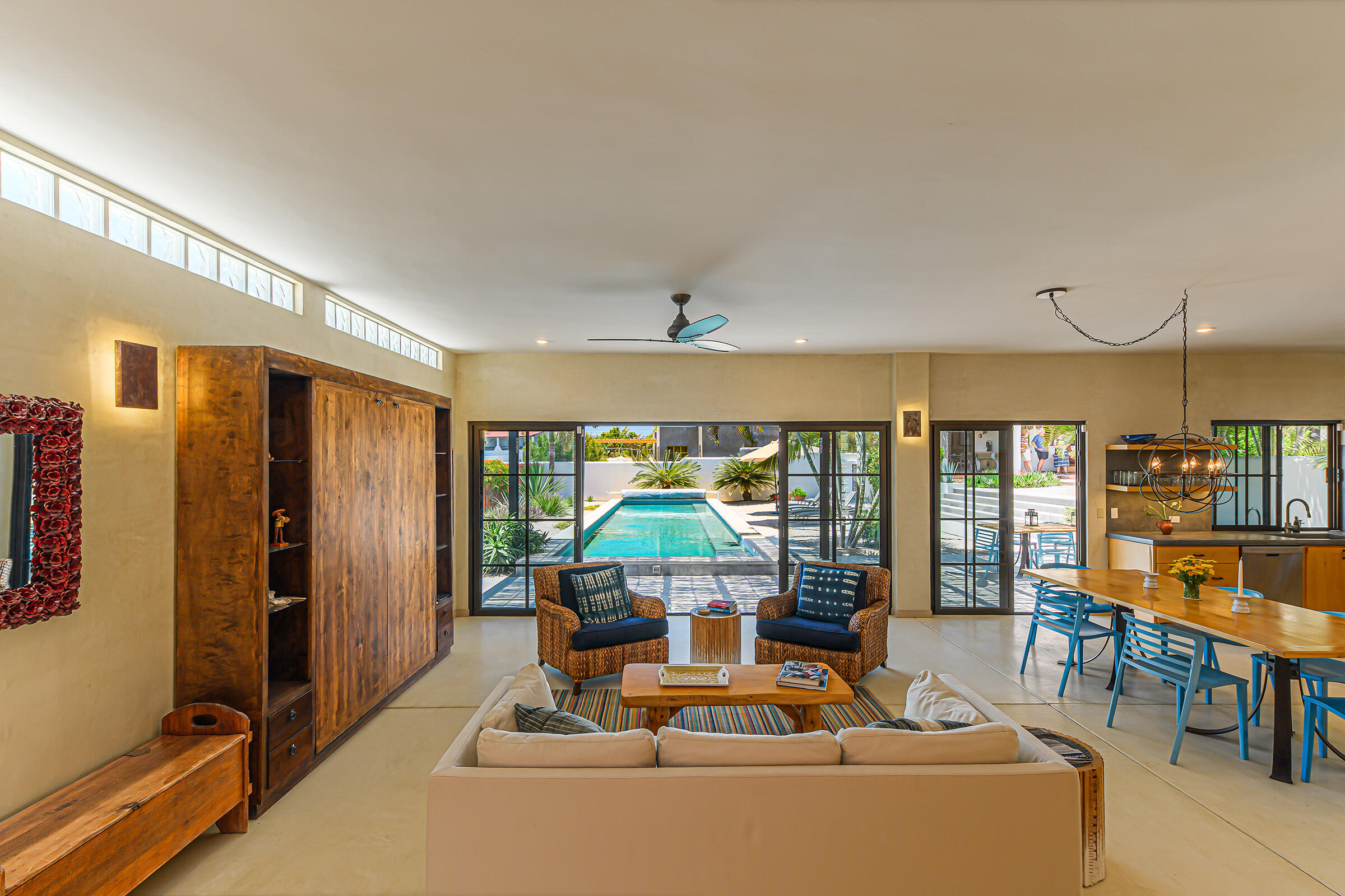 Casa Azul Todos Santos