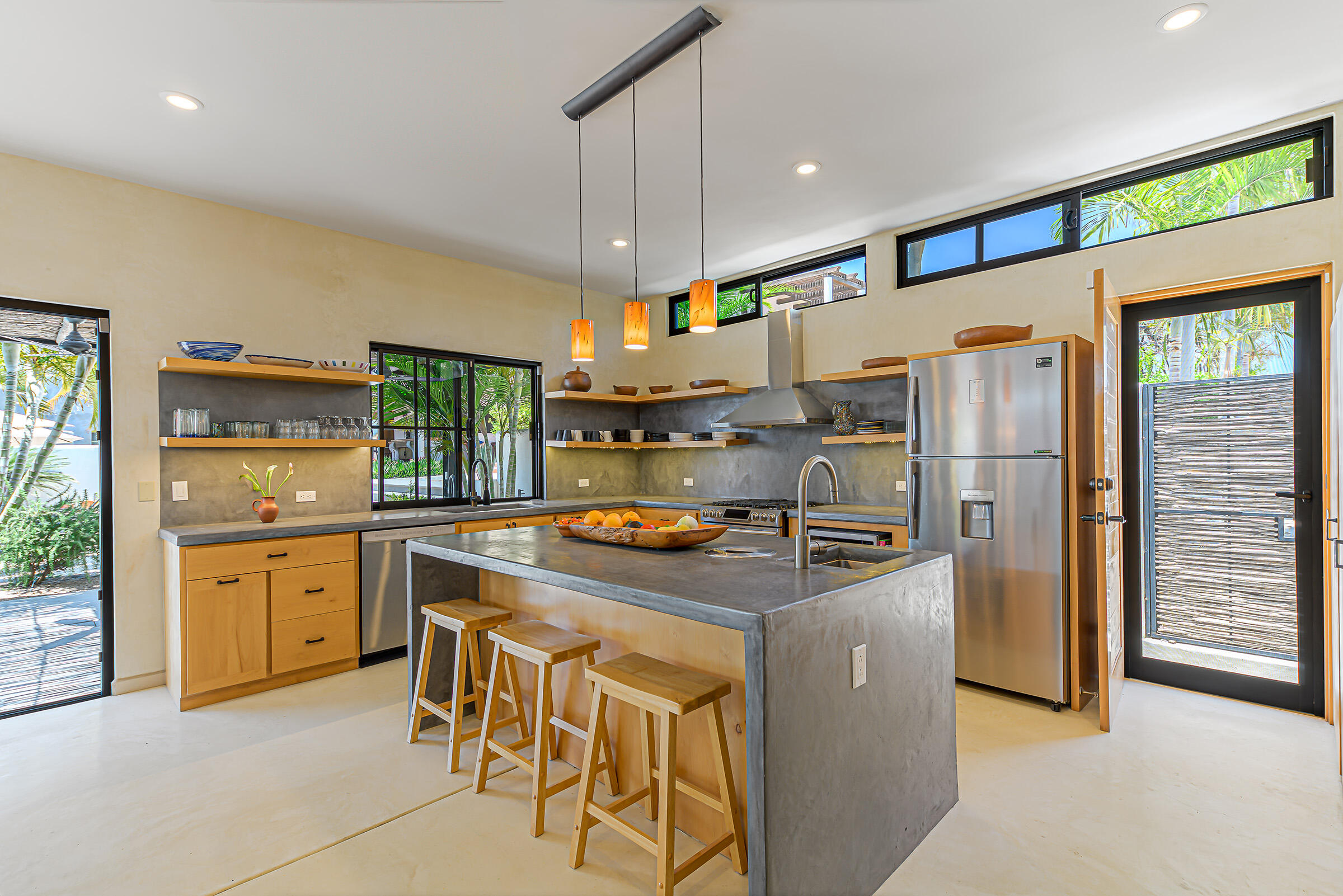 Casa Azul Todos Santos