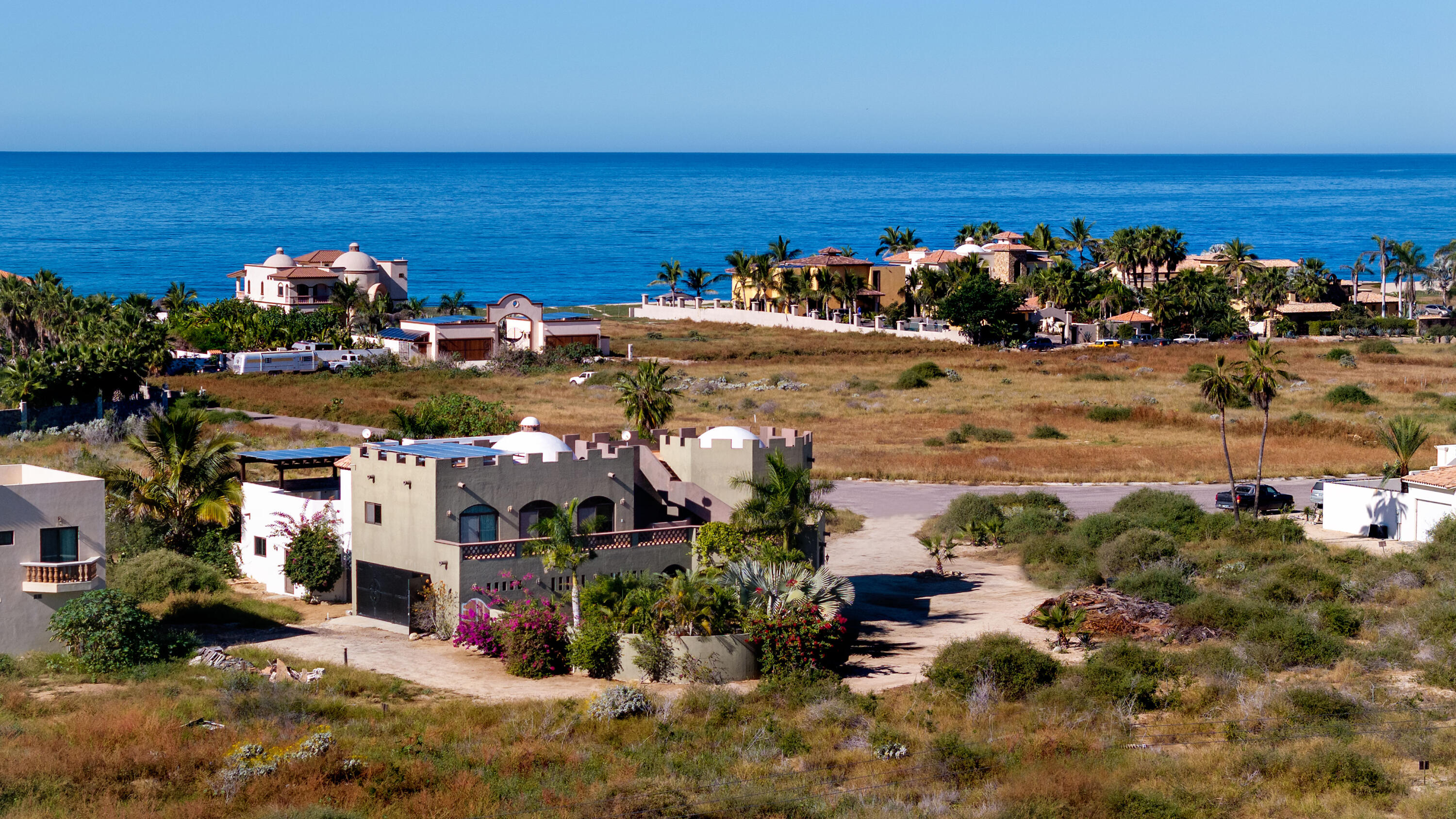 Dos Capitanes, Pescadero
