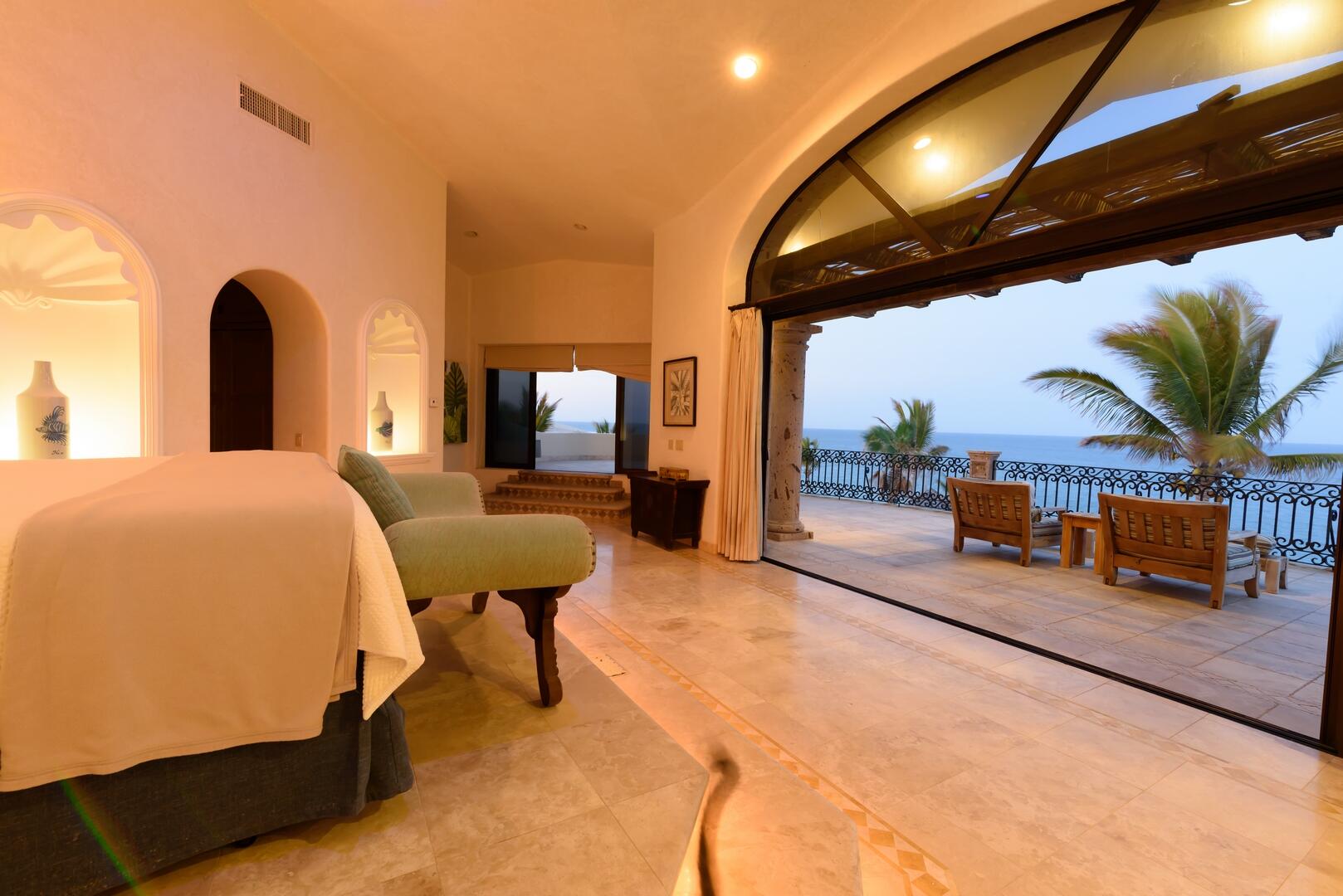 1 East Cape Coast Road