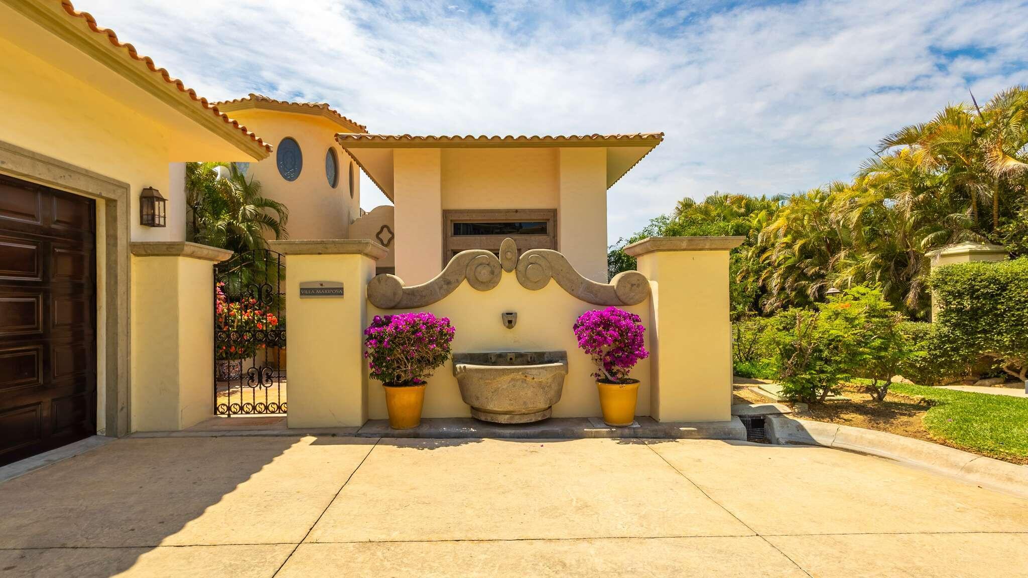 Puerta del Sol, Villa Mariposa