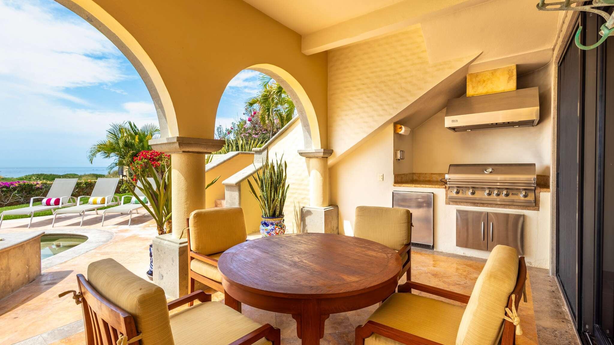 Puerta del Sol, Villa Mariposa