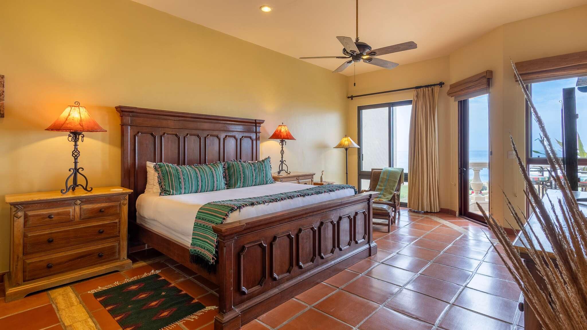 Puerta del Sol, Villa Mariposa