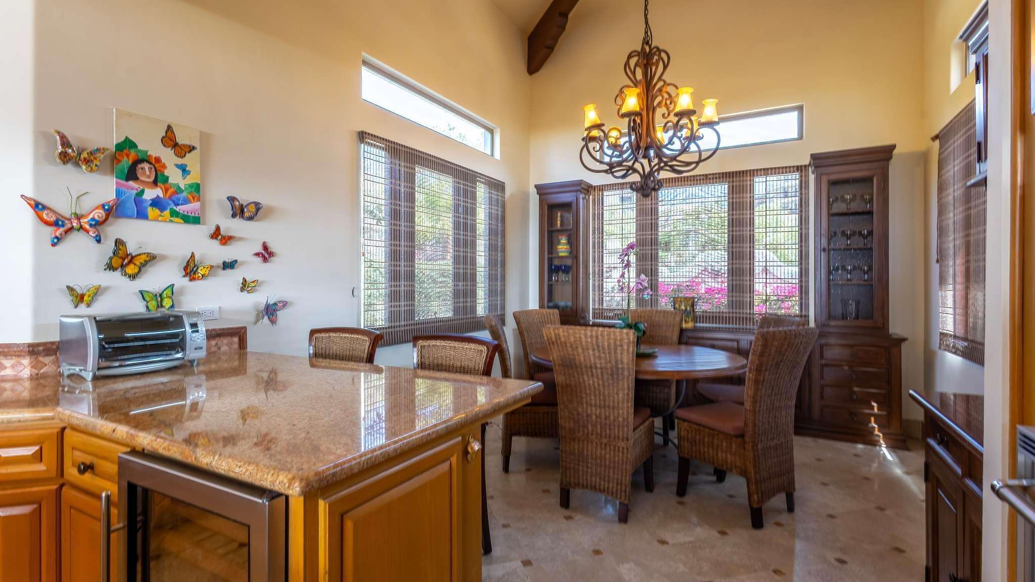 Puerta del Sol, Villa Mariposa