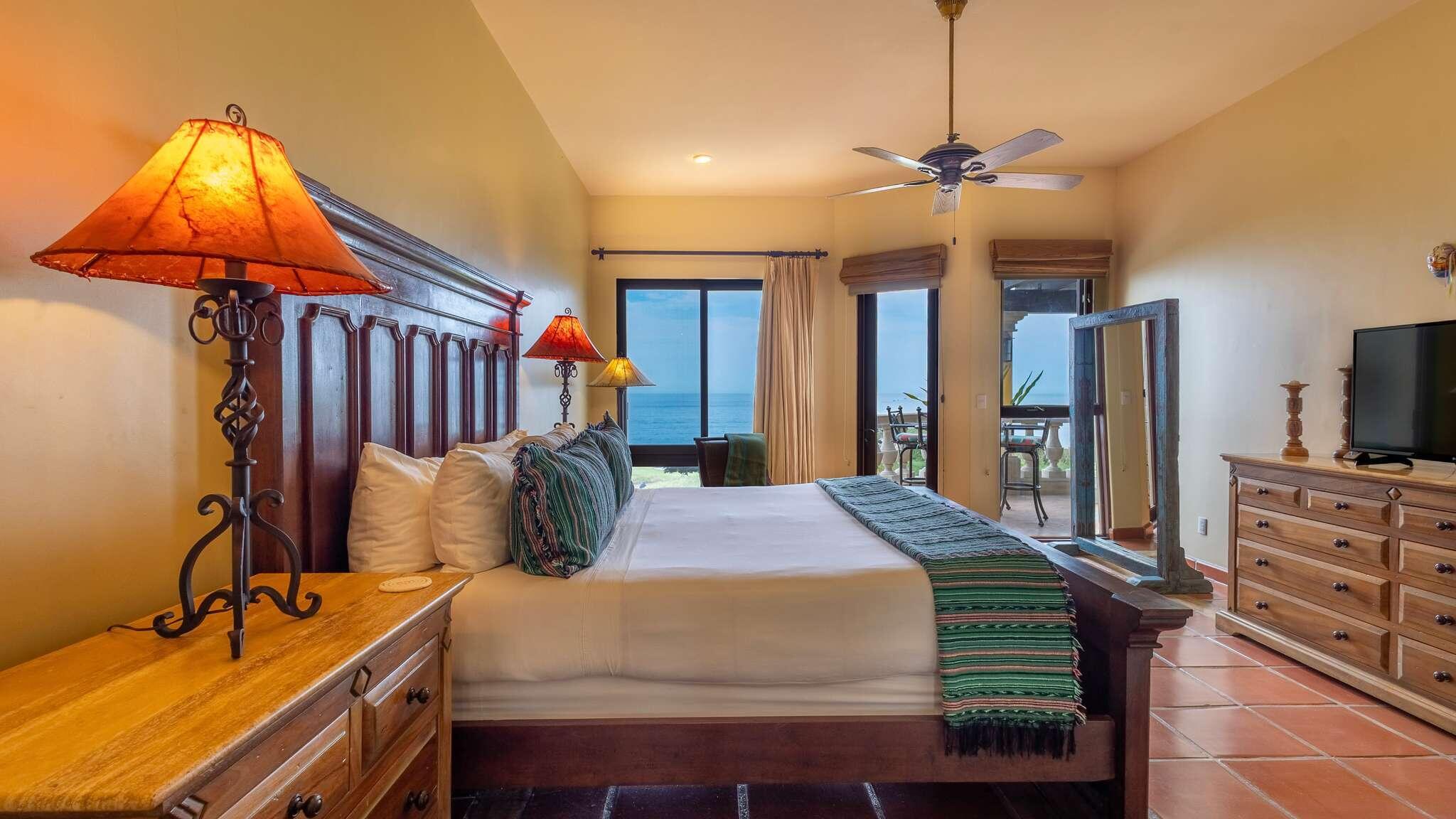 Puerta del Sol, Villa Mariposa