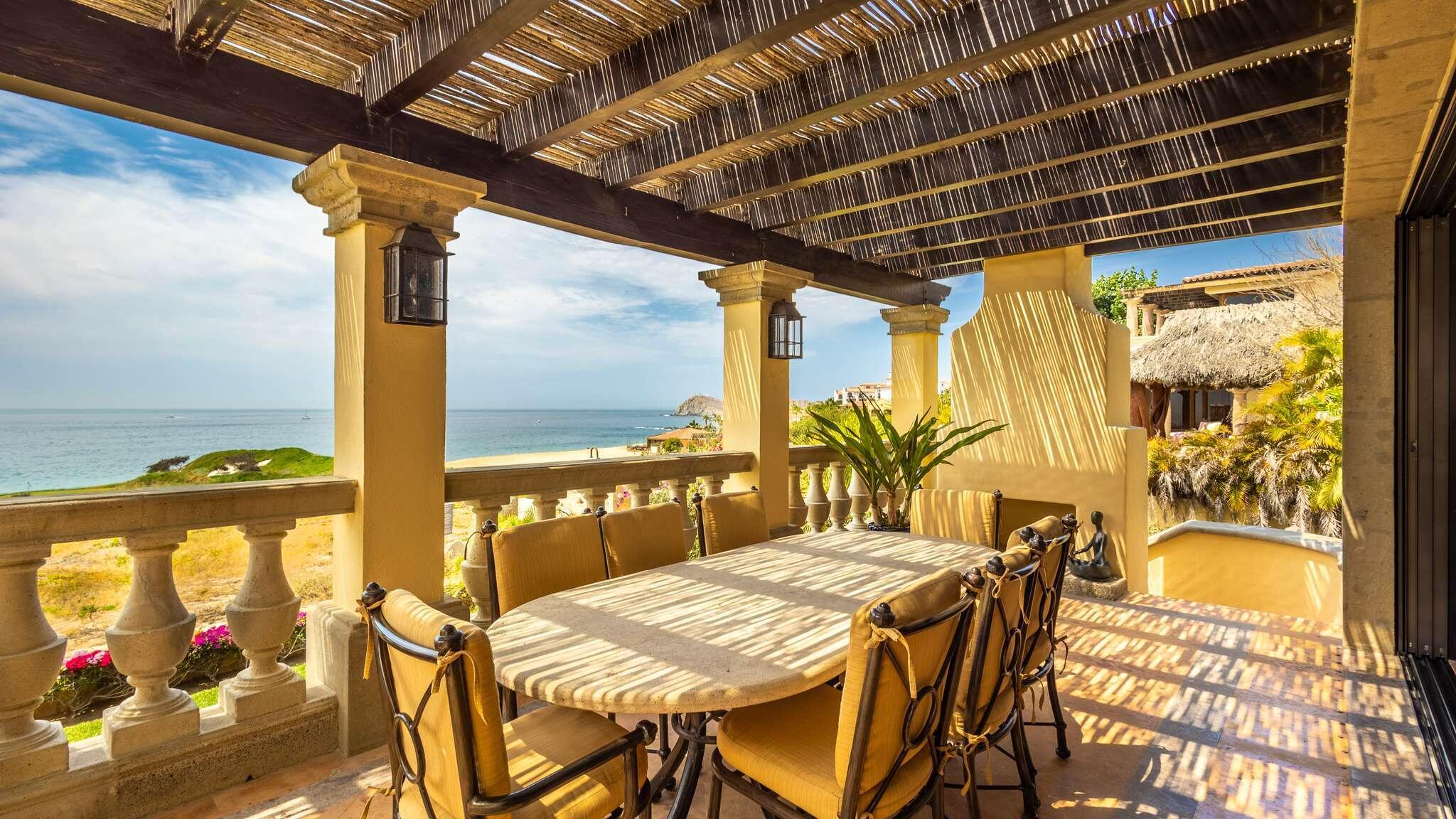 Puerta del Sol, Villa Mariposa