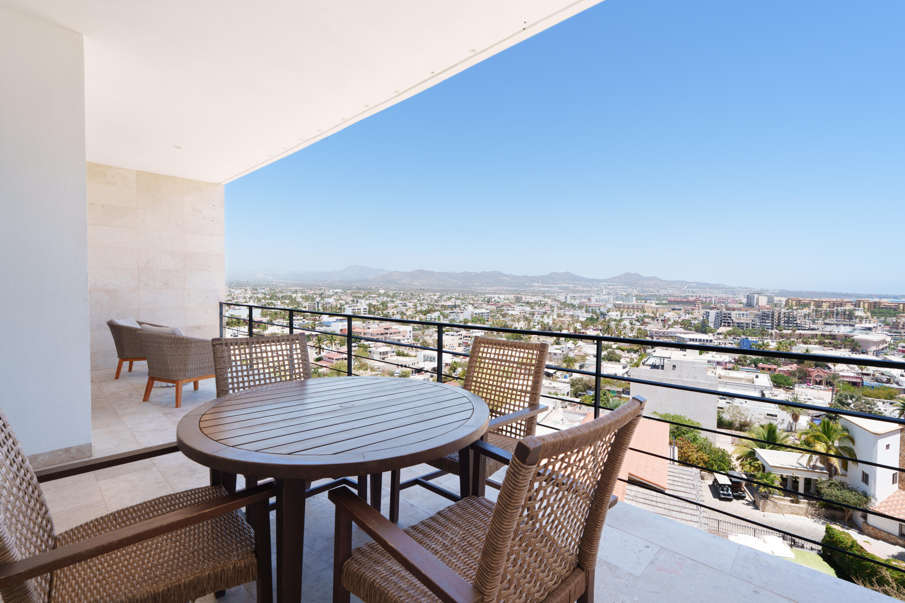 282 Cam. Grande, Montemar 304