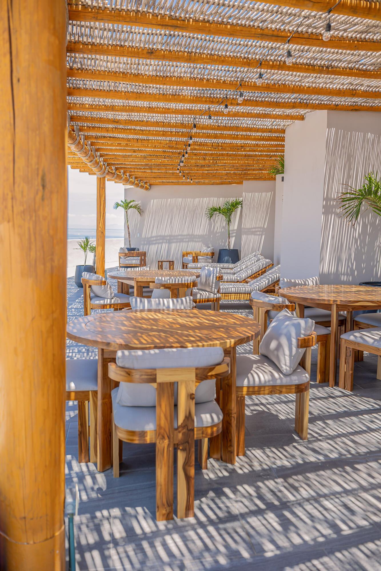329 Colina Del Sol, Vista Marina