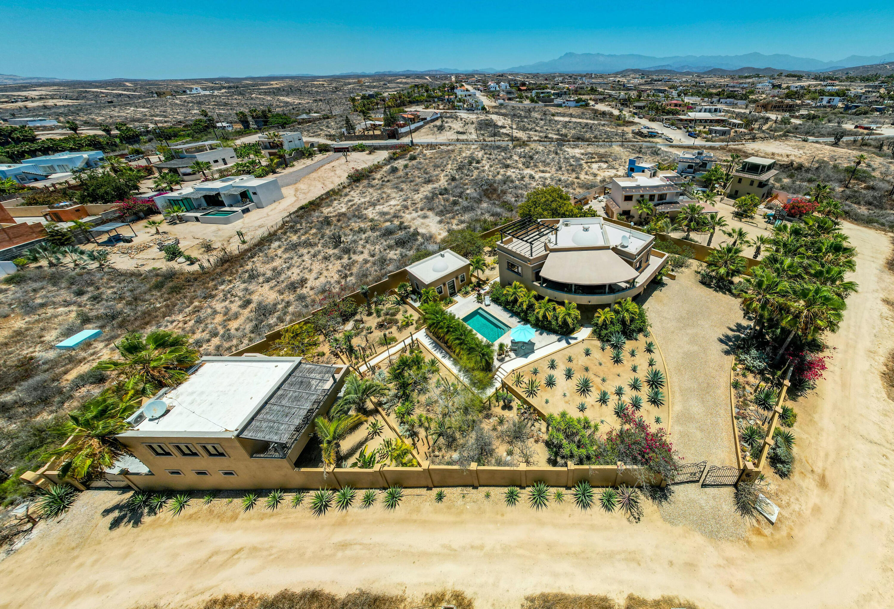 Las Tunas Todos Santos, Casa Agave