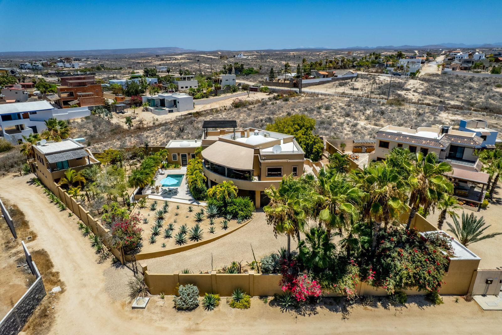 Las Tunas Todos Santos, Casa Agave