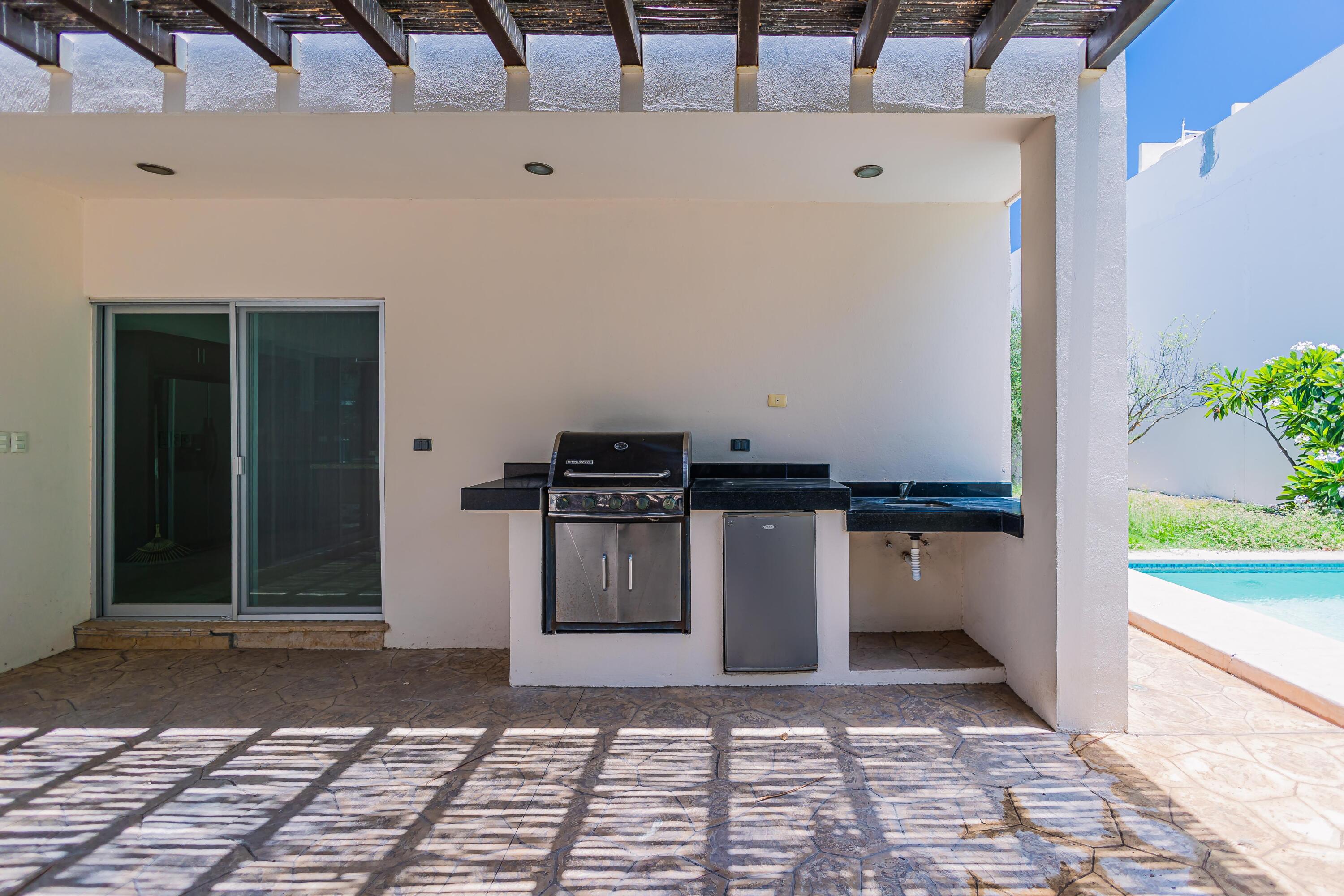 2, Casa Puerta Azul