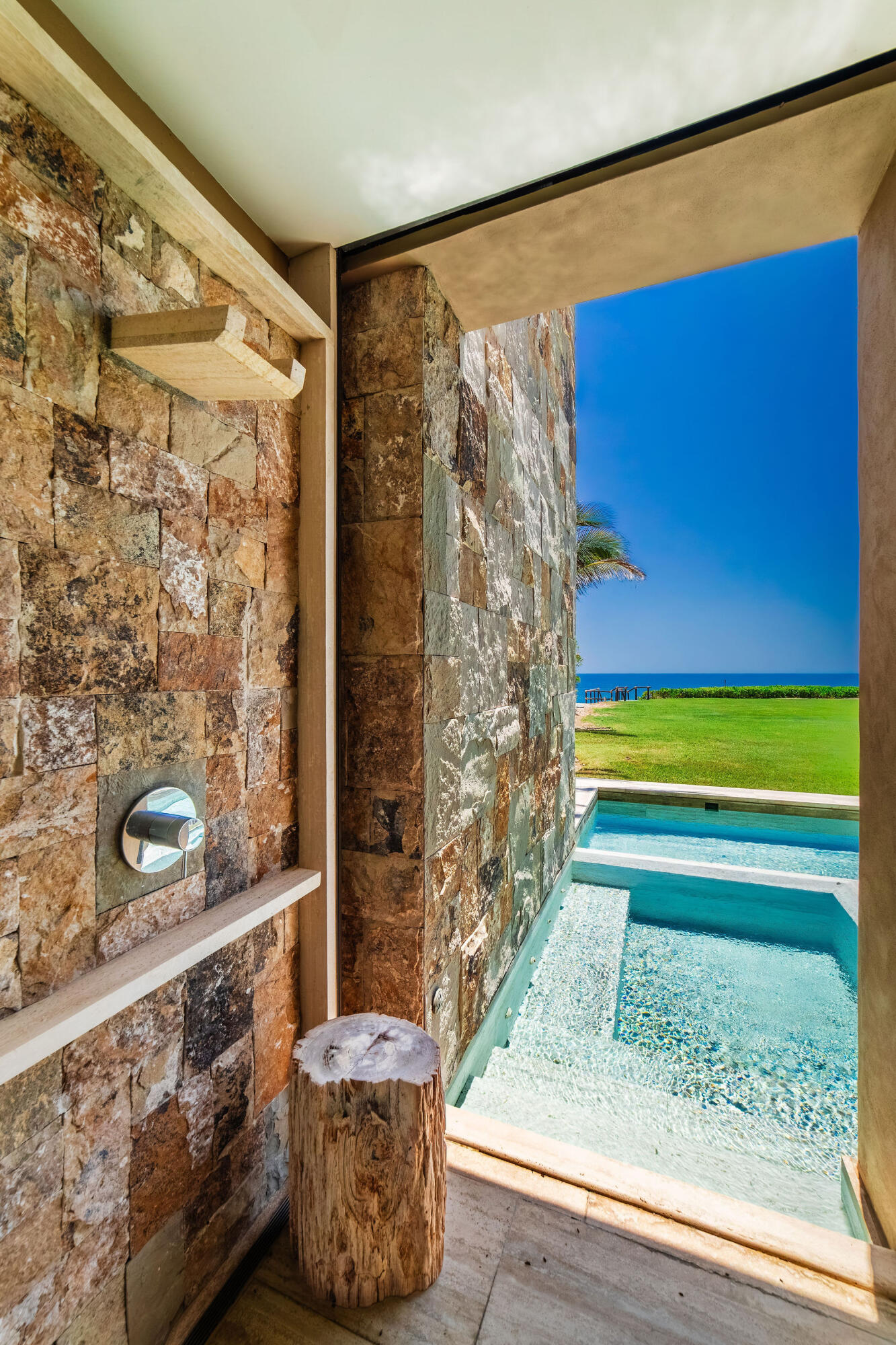 Ritz Carlton Grand Reserve
