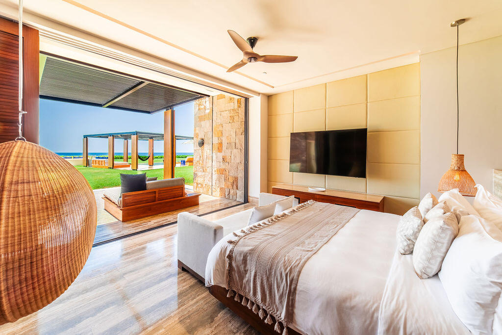 Ritz Carlton Grand Reserve