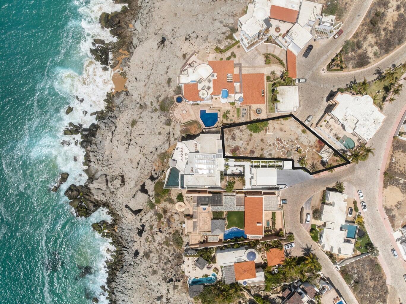 Manzana 26 Callejon de Los Nin, Villa Lands End
